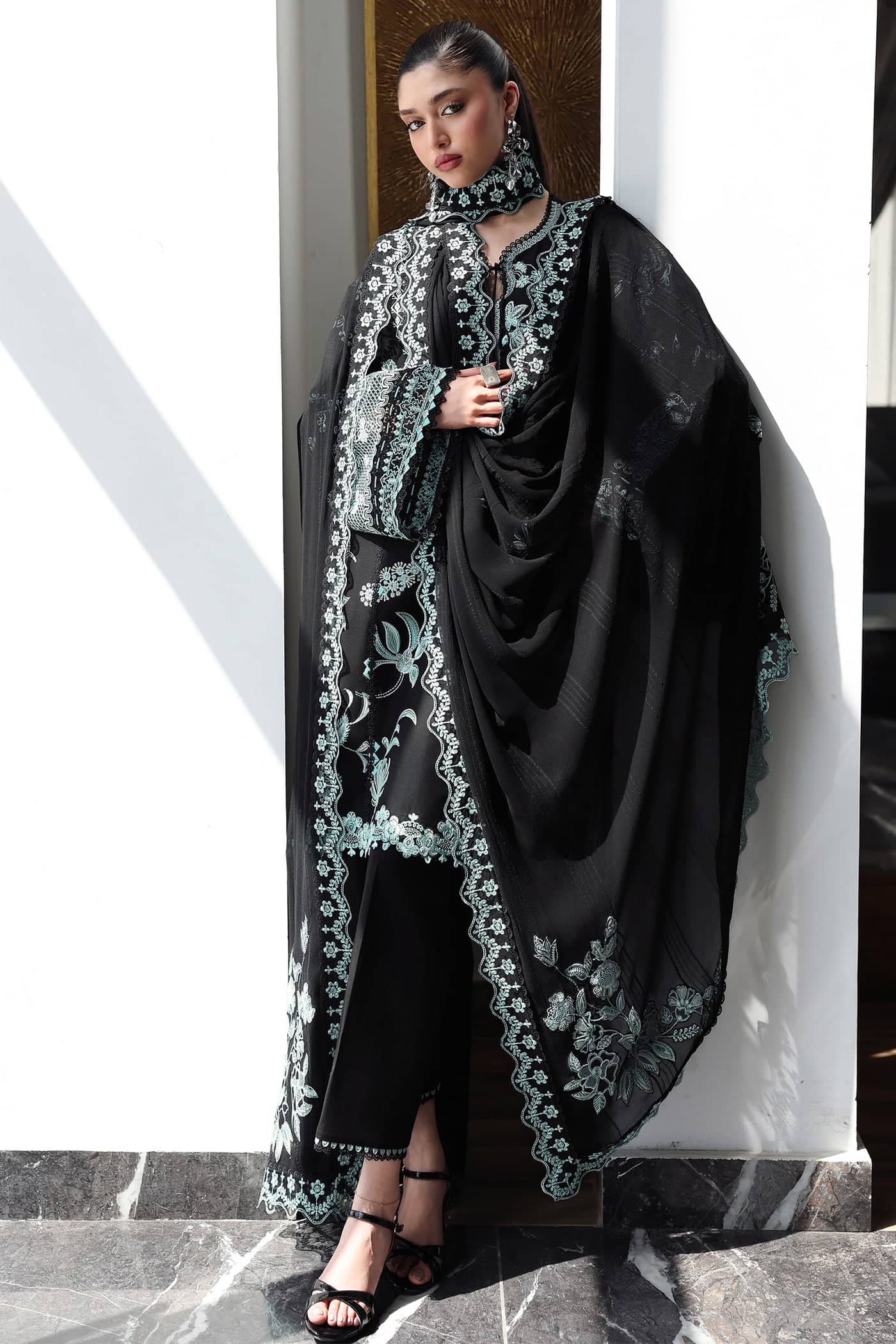 img_qalamar_q_line_awwal_boutique