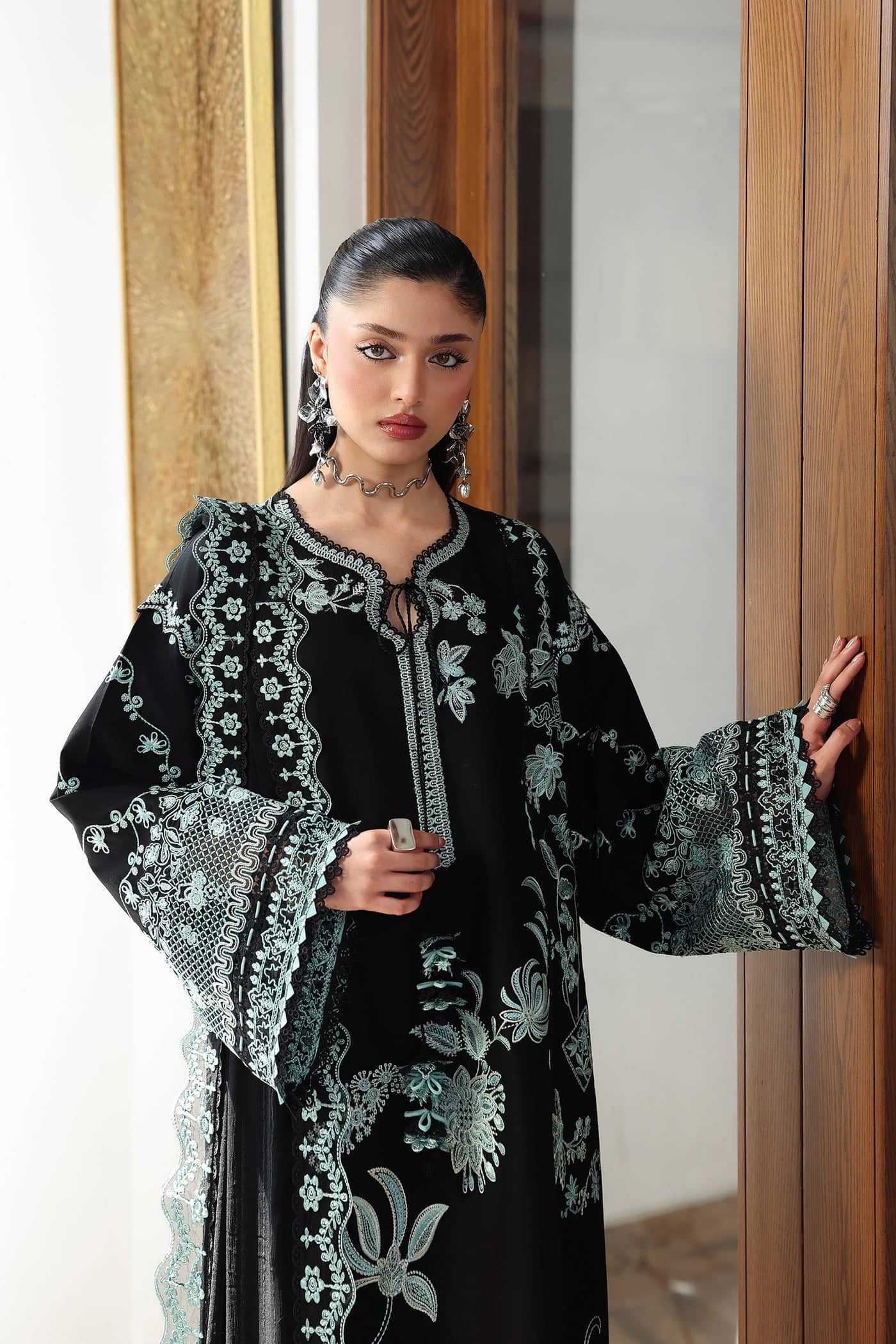 img_qalamar_q_line_awwal_boutique