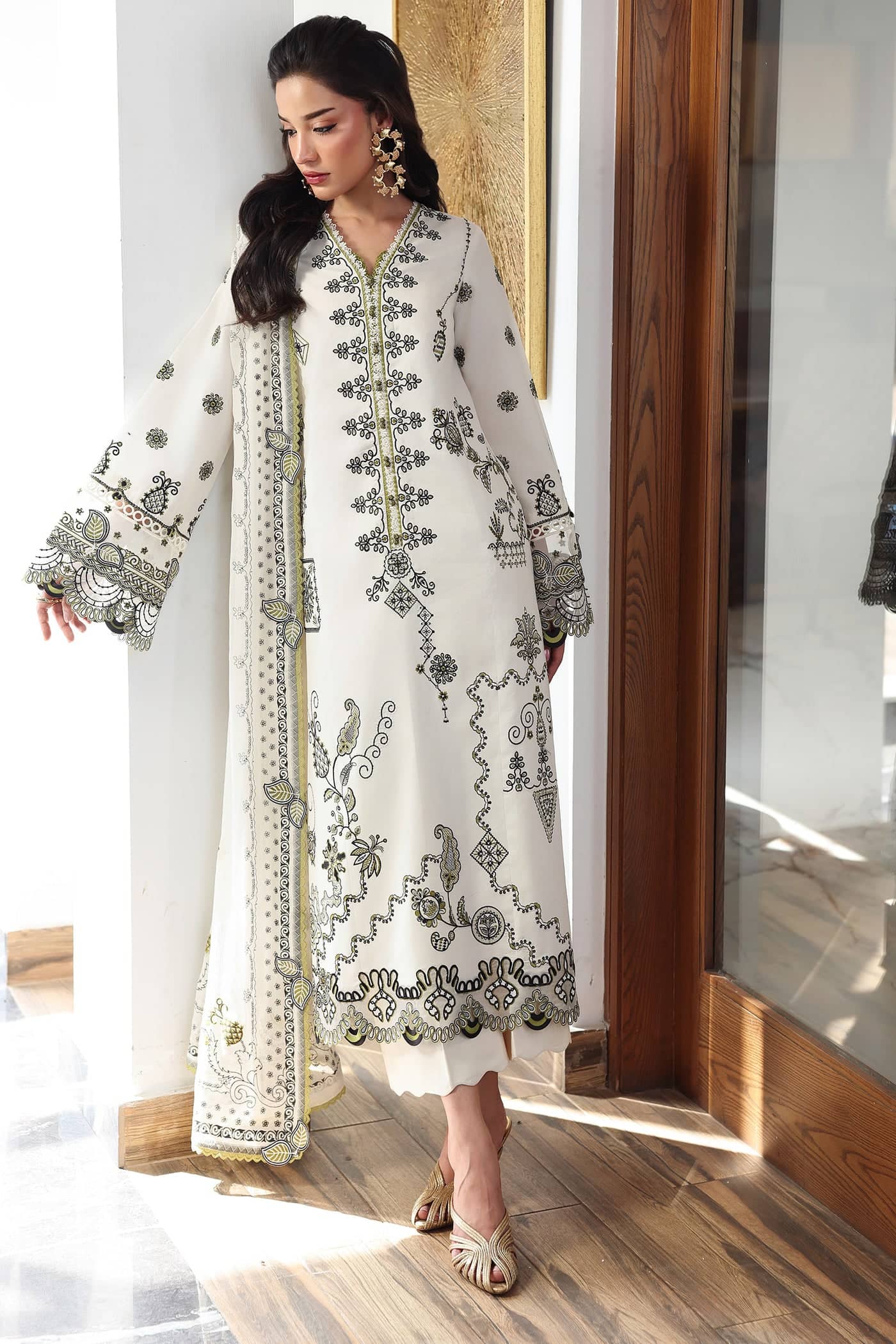 img_qalamar_q_line_awwal_boutique