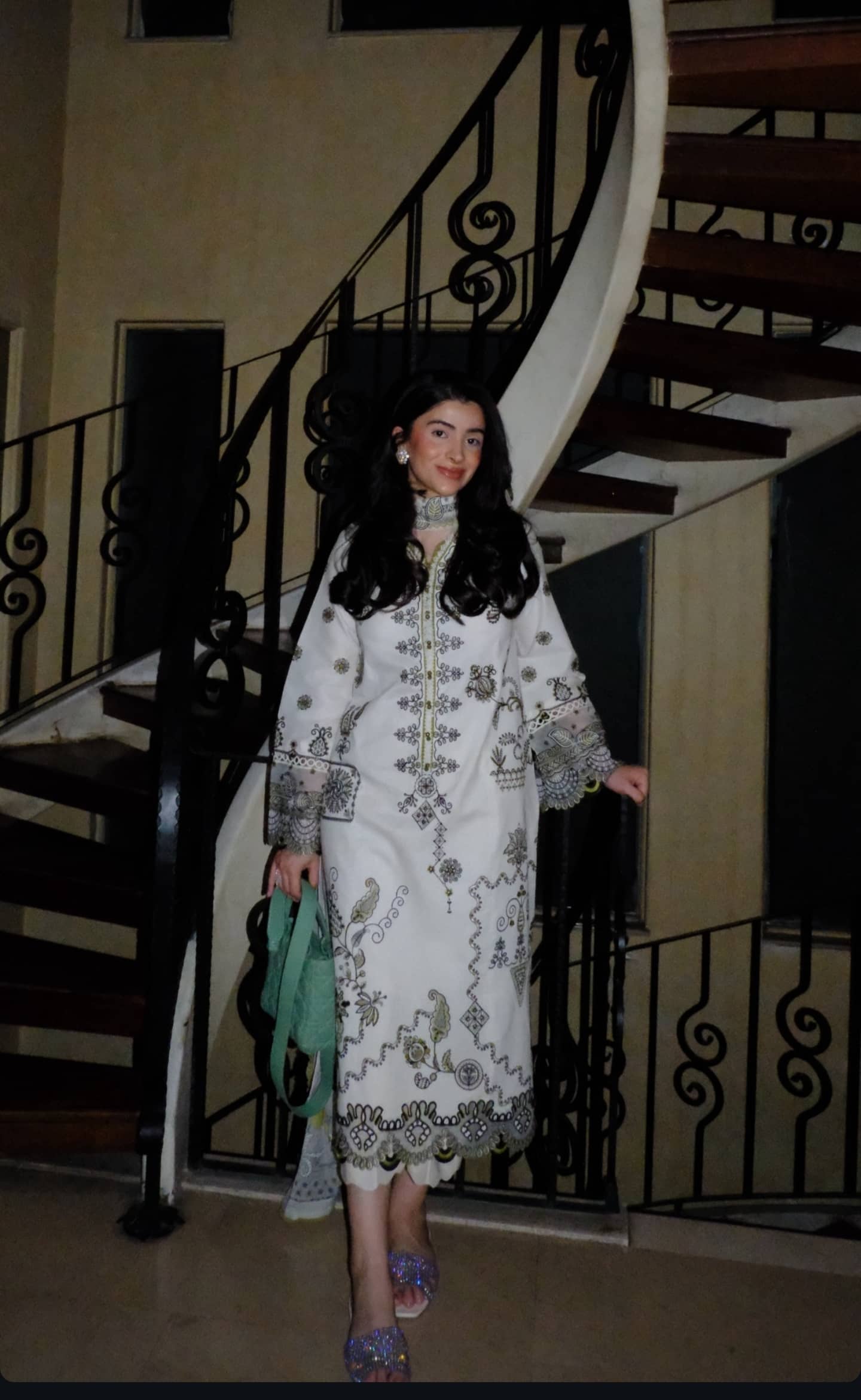 img_spotted_in_qalamkar_q_line_awwal_boutique