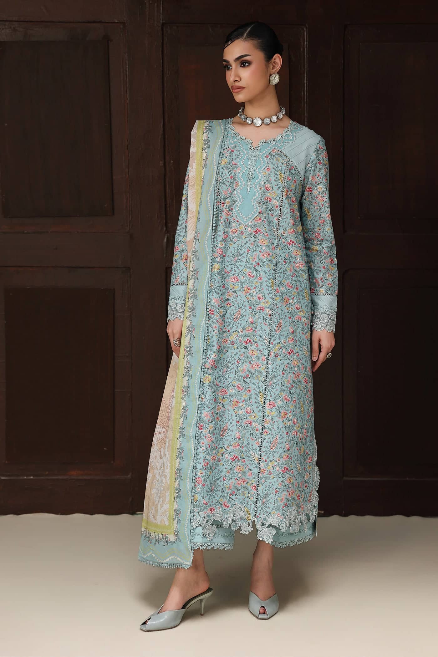 img_qalamkar_q_print_vol_2_lawn_awwal_boutique