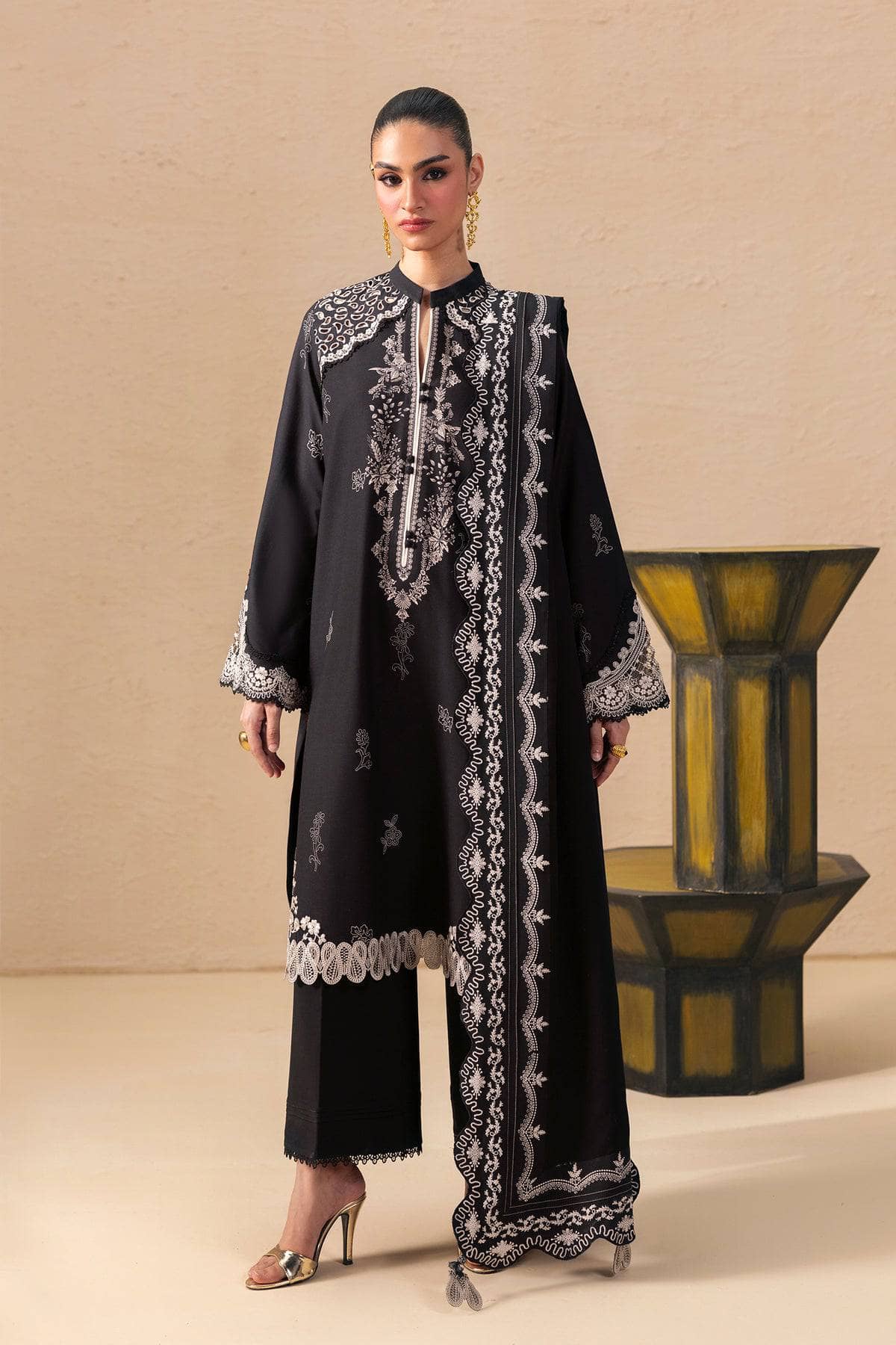 img_qalamkar_q_print_awwal_boutique