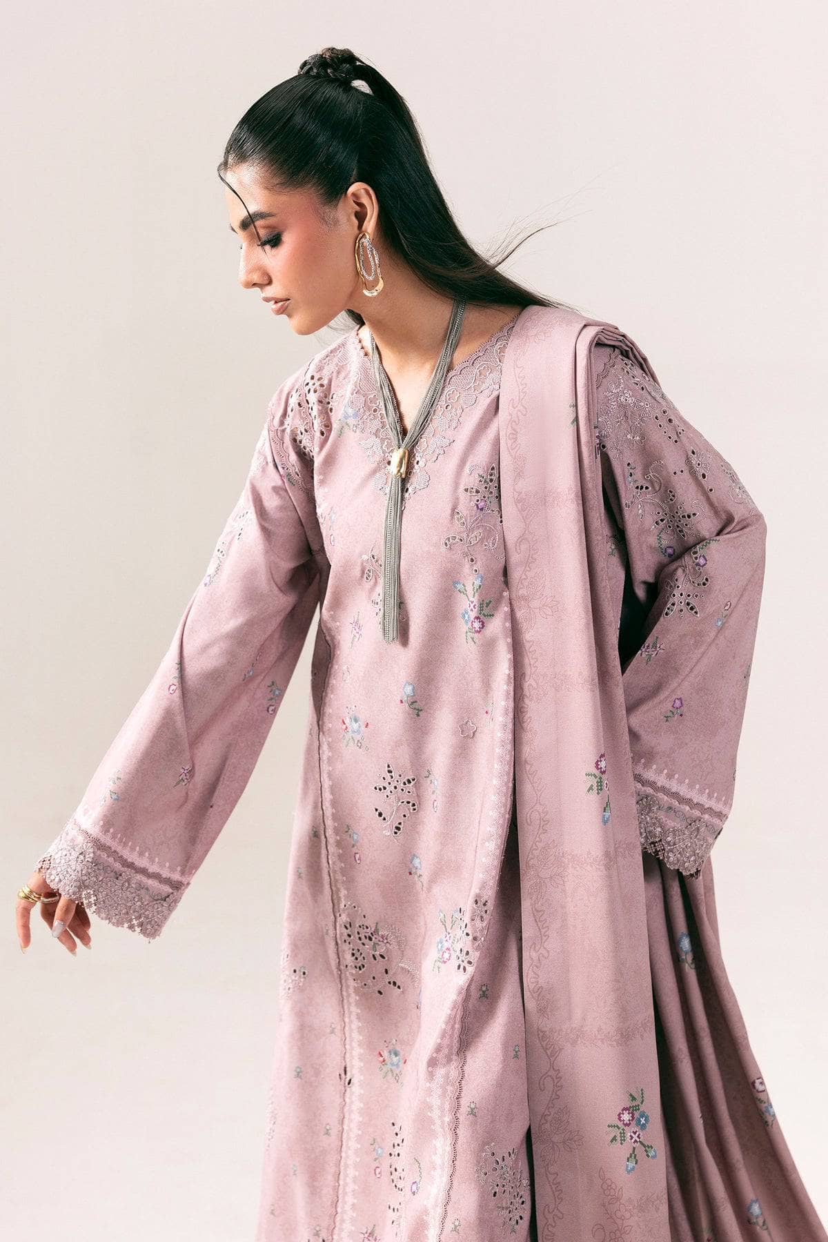 img_qalamkar_q_print_awwal_boutique