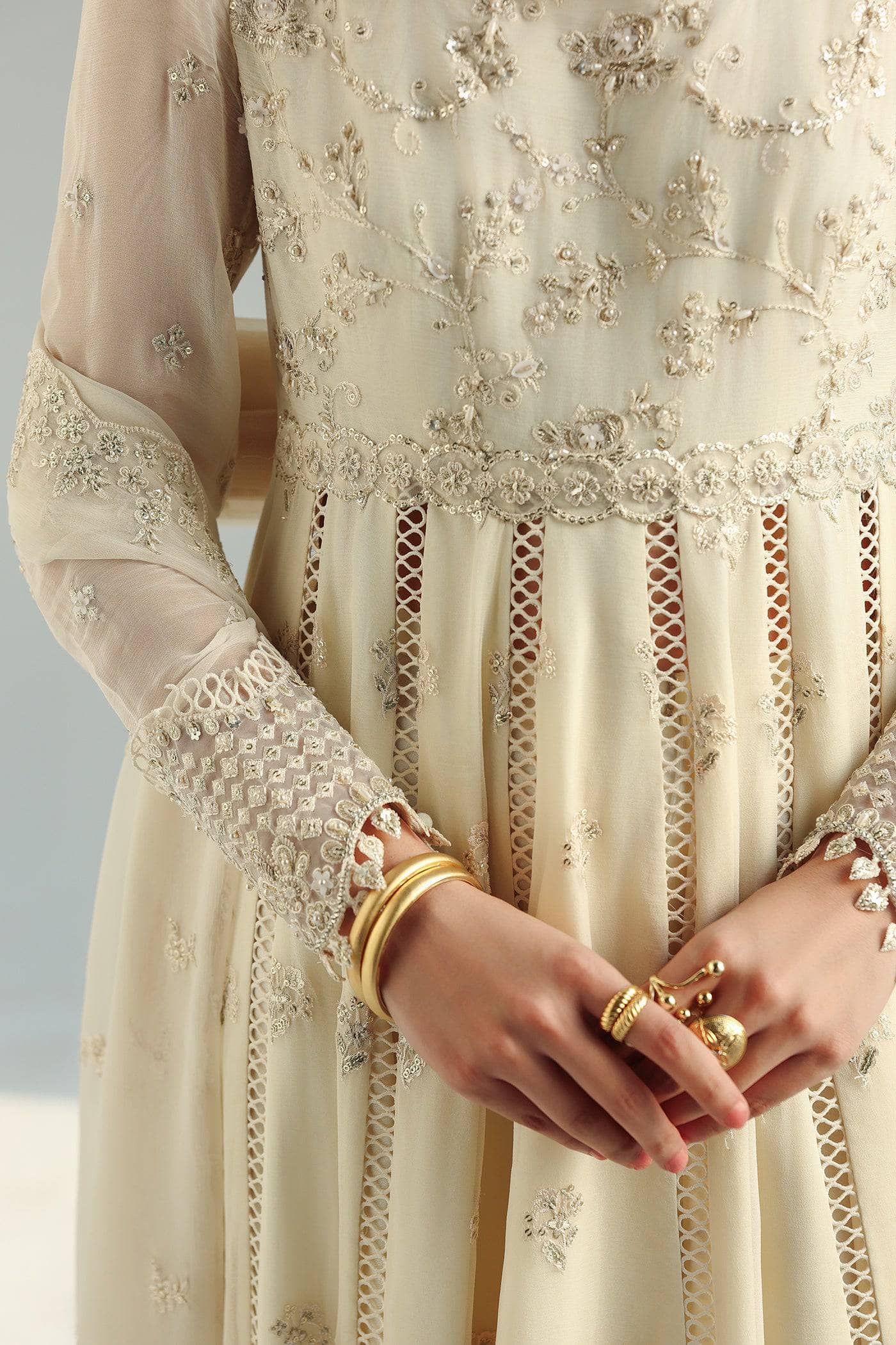 img_qalamkar_luxury_festive_formals_awwal_boutique