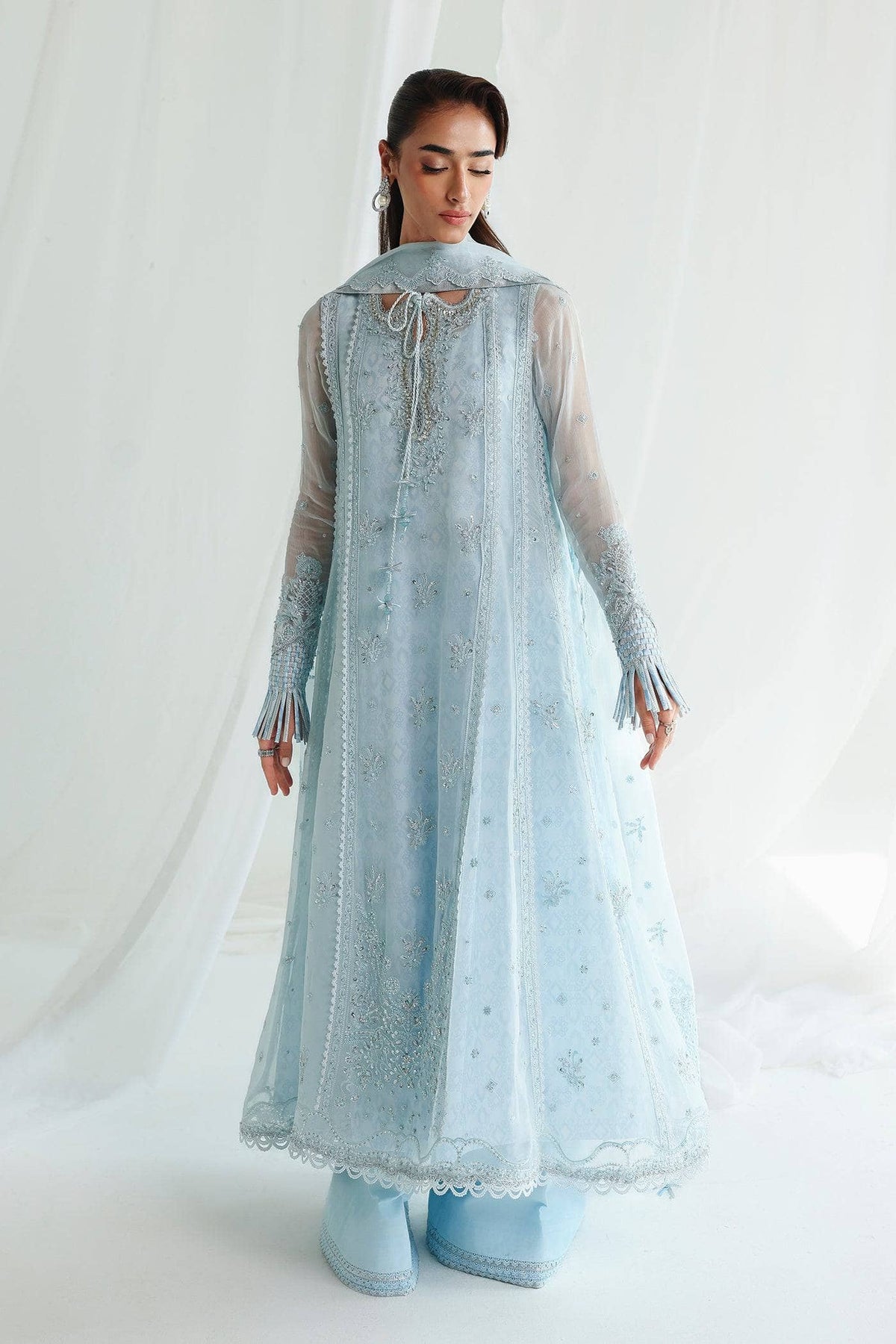 img_qalamkar_luxury_festive_formals_awwal_boutique