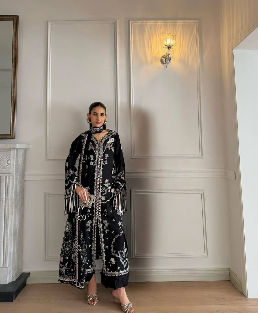 Spotted in Sale‼️Qalamkar Sahil Luxury Lawn 26/SA-02 LIANA