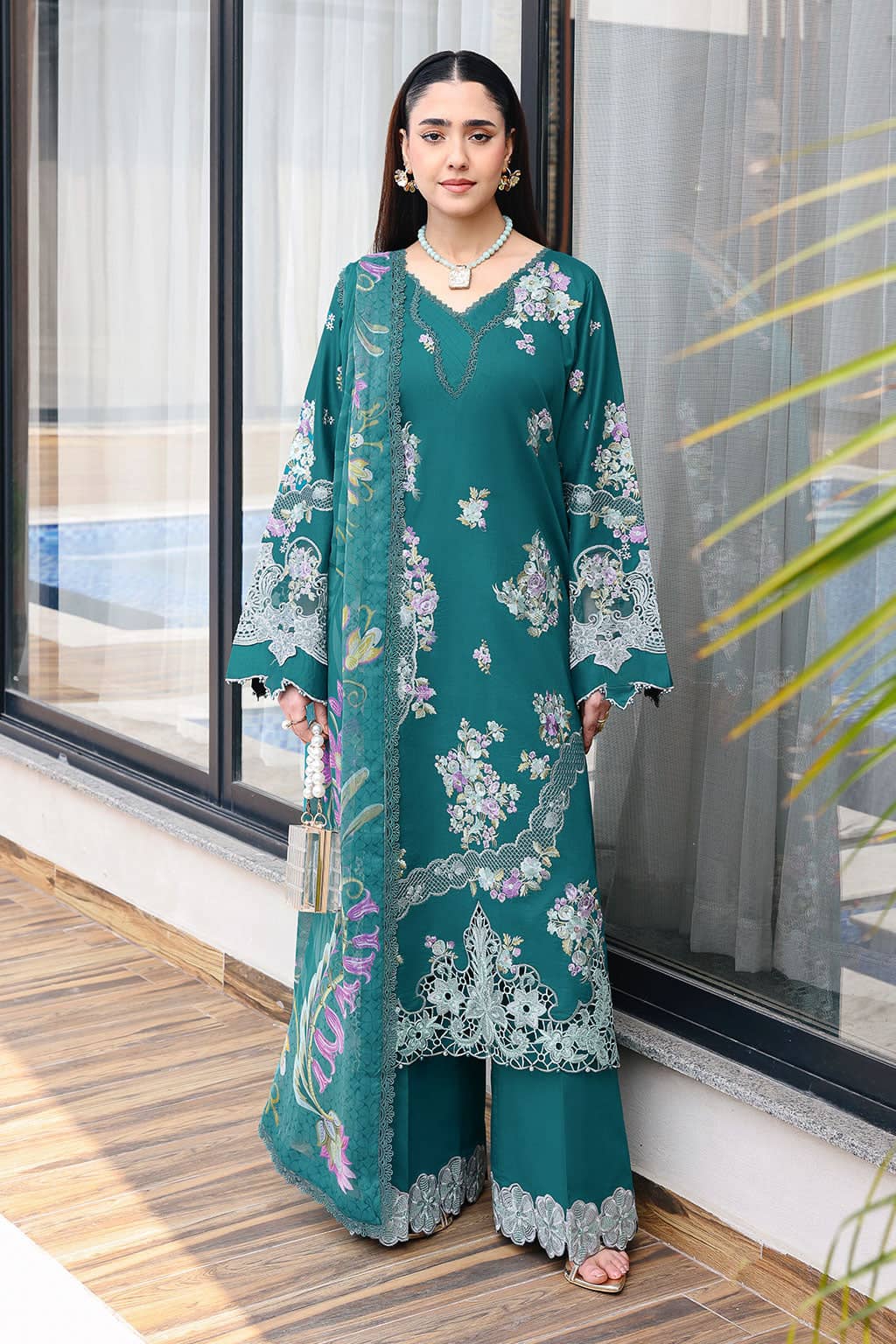 img_ramsha_andaz_lawn_awwal_boutique
