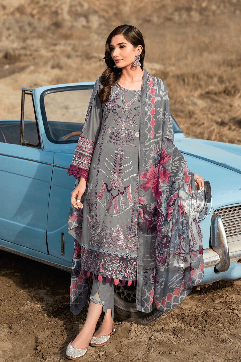 img_ramsha_riwayat_lawn_23_awwal_boutique