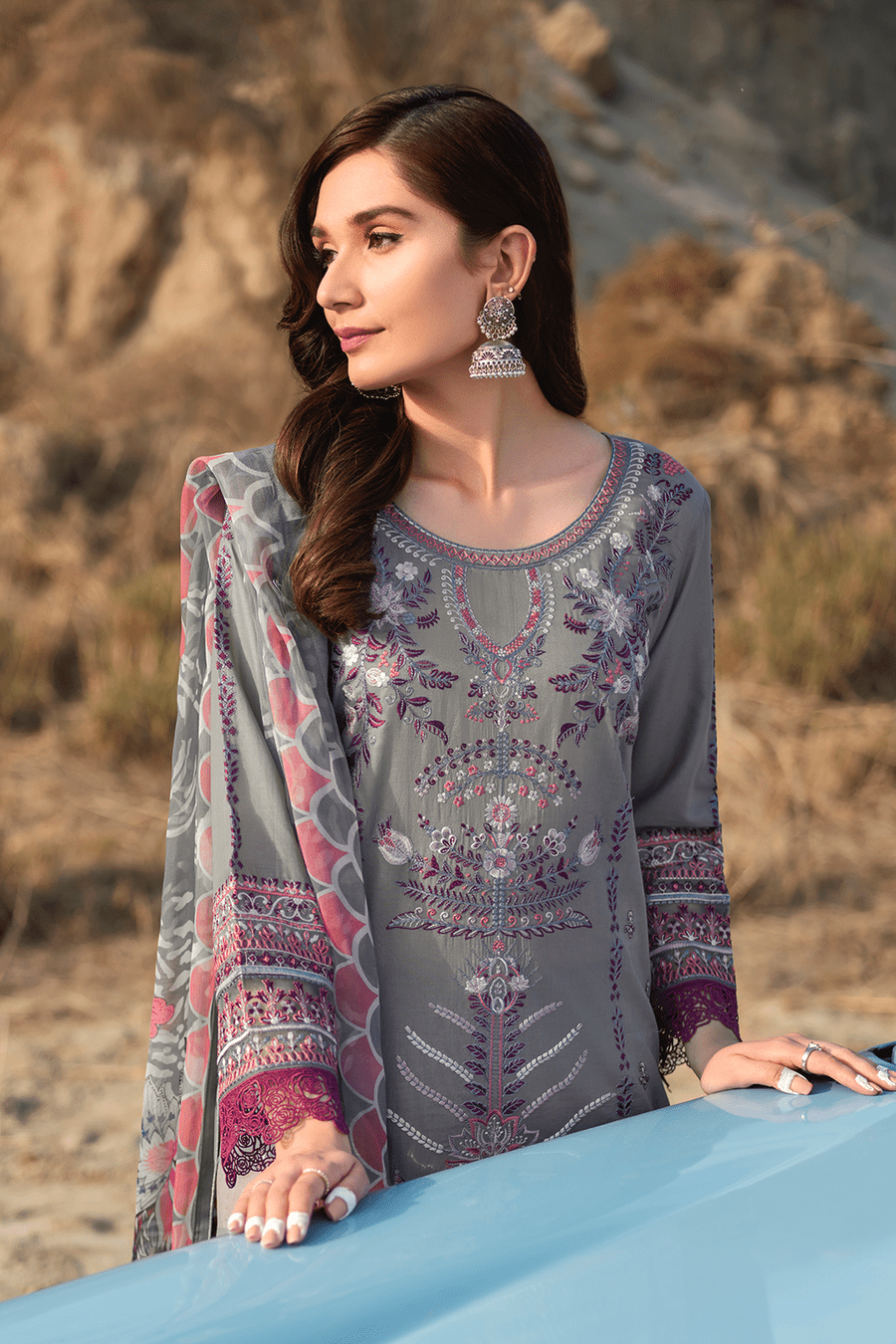 img_ramsha_riwayat_lawn_23_awwal_boutique
