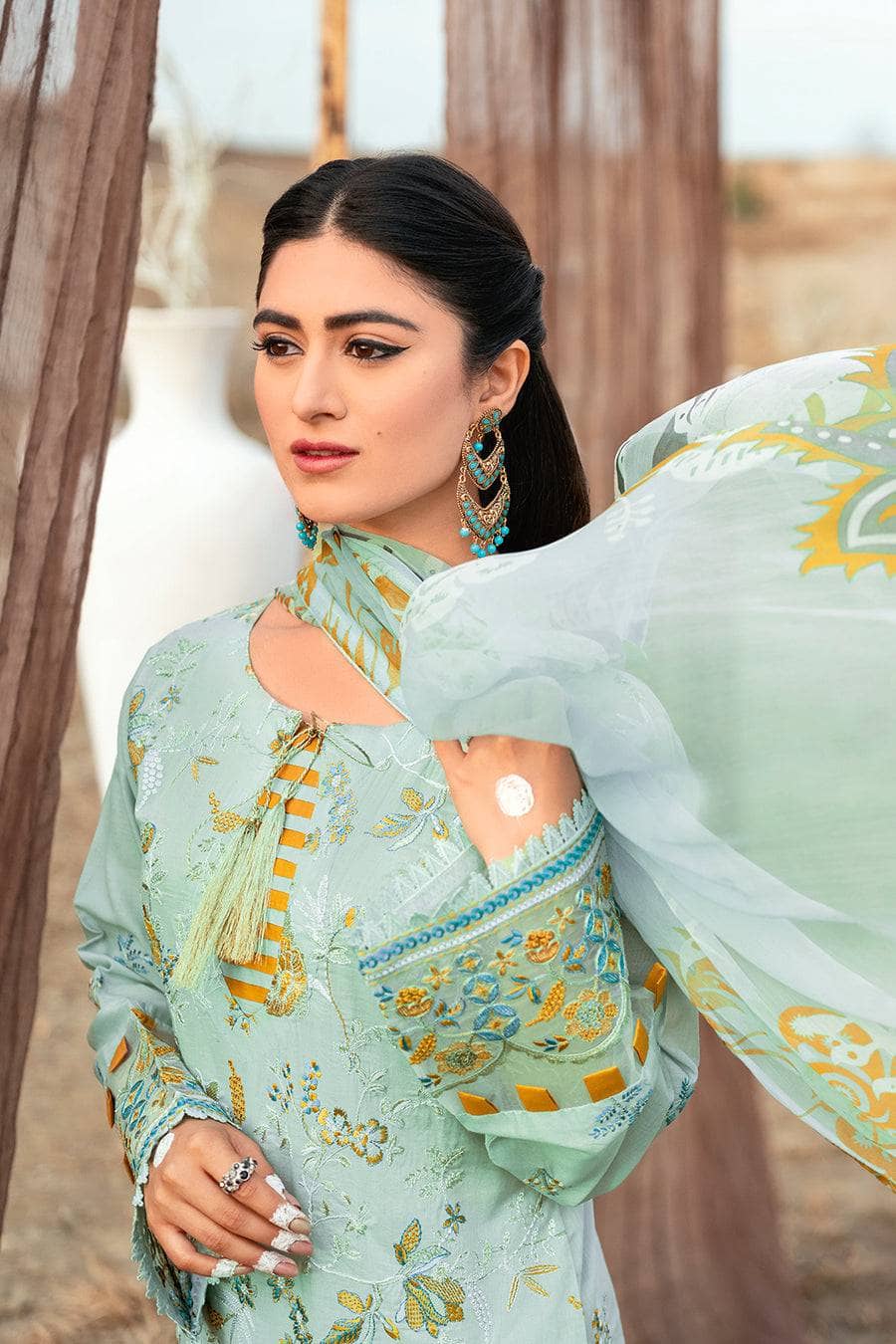 img_ramsha_riwayat_lawn_23_awwal_boutique