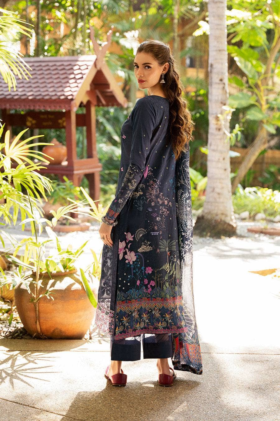 img_ramsha_ghazal_lawn_awwal_boutique