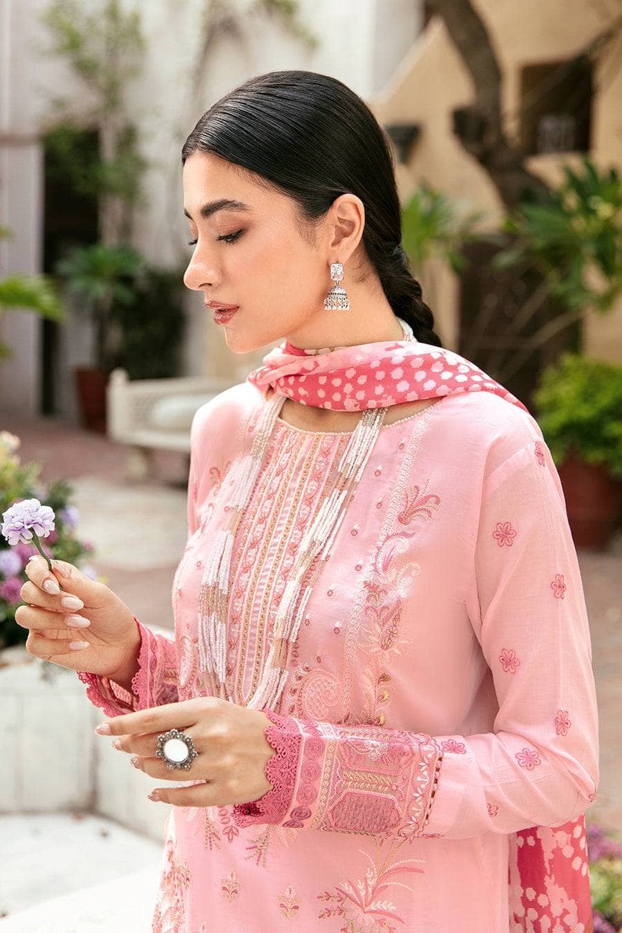 img_ramsha_mashaal_silk_dupatta_lawn_awwal_boutique