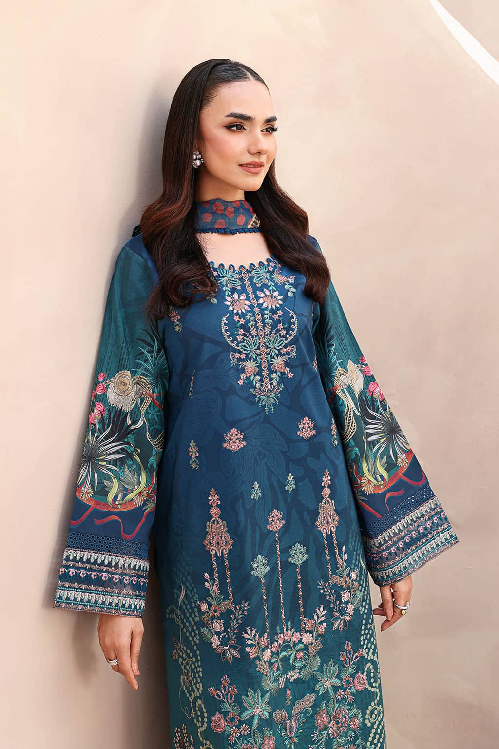 img_ramsha_mashaal_lawn_awwal_boutique