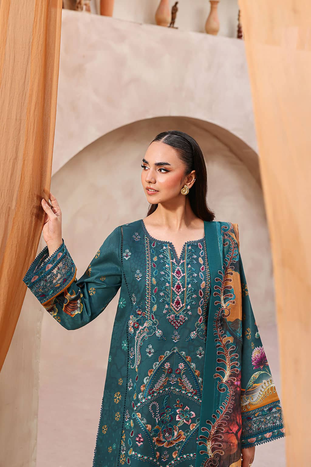 Mashaal Lawn by Ramsha Vol 15/Munark Dupatta L-1511