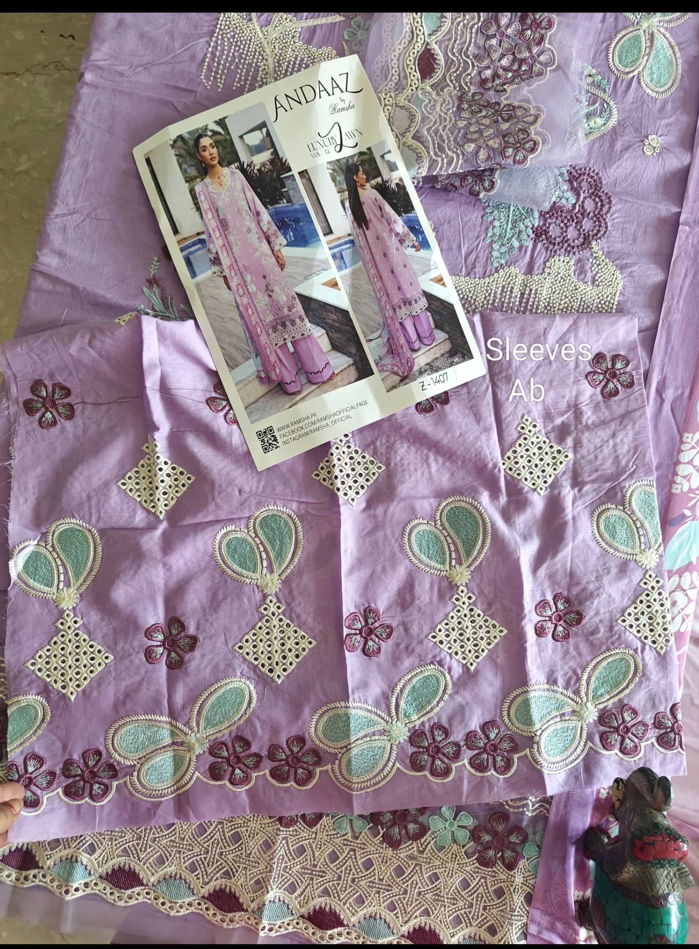 img_ramsha_lawn_awwal_boutique