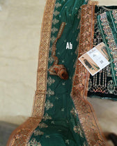 img_open_pic_ramsha_velvet_awwal_boutique