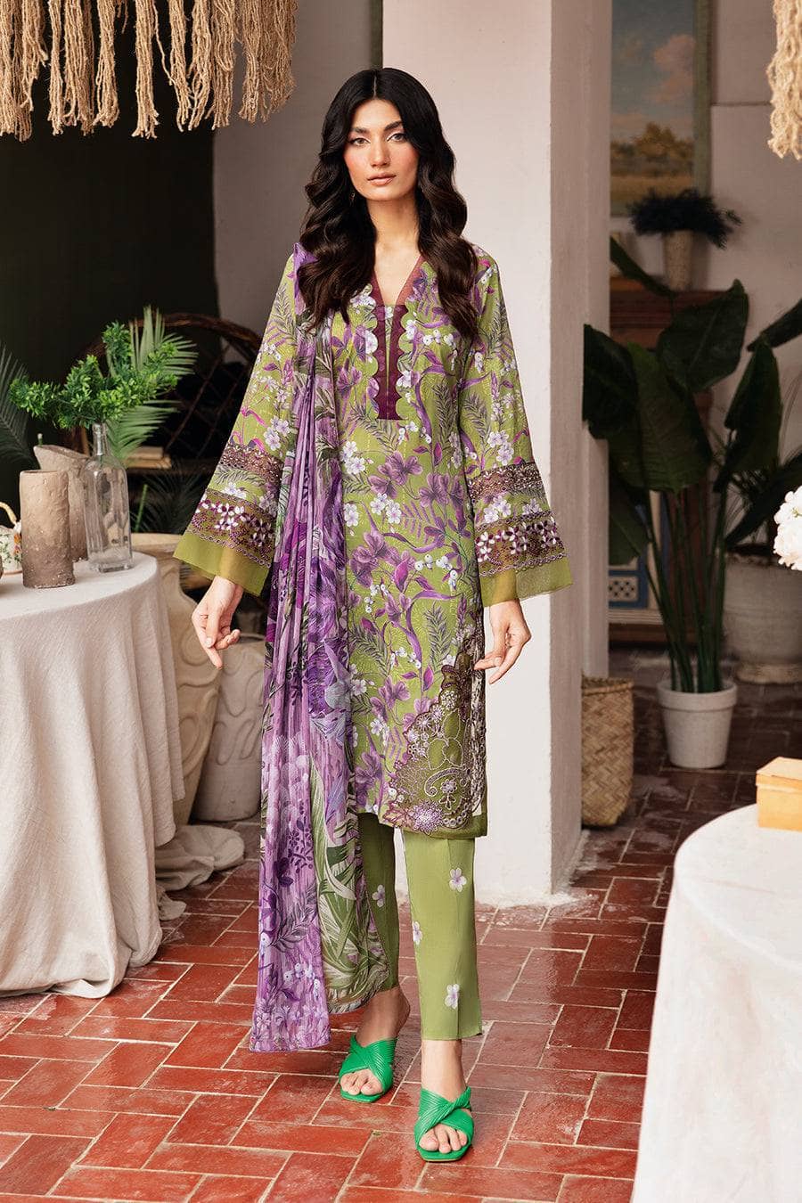 img_ramsha_rangrez_lawn_24_awwal_boutique