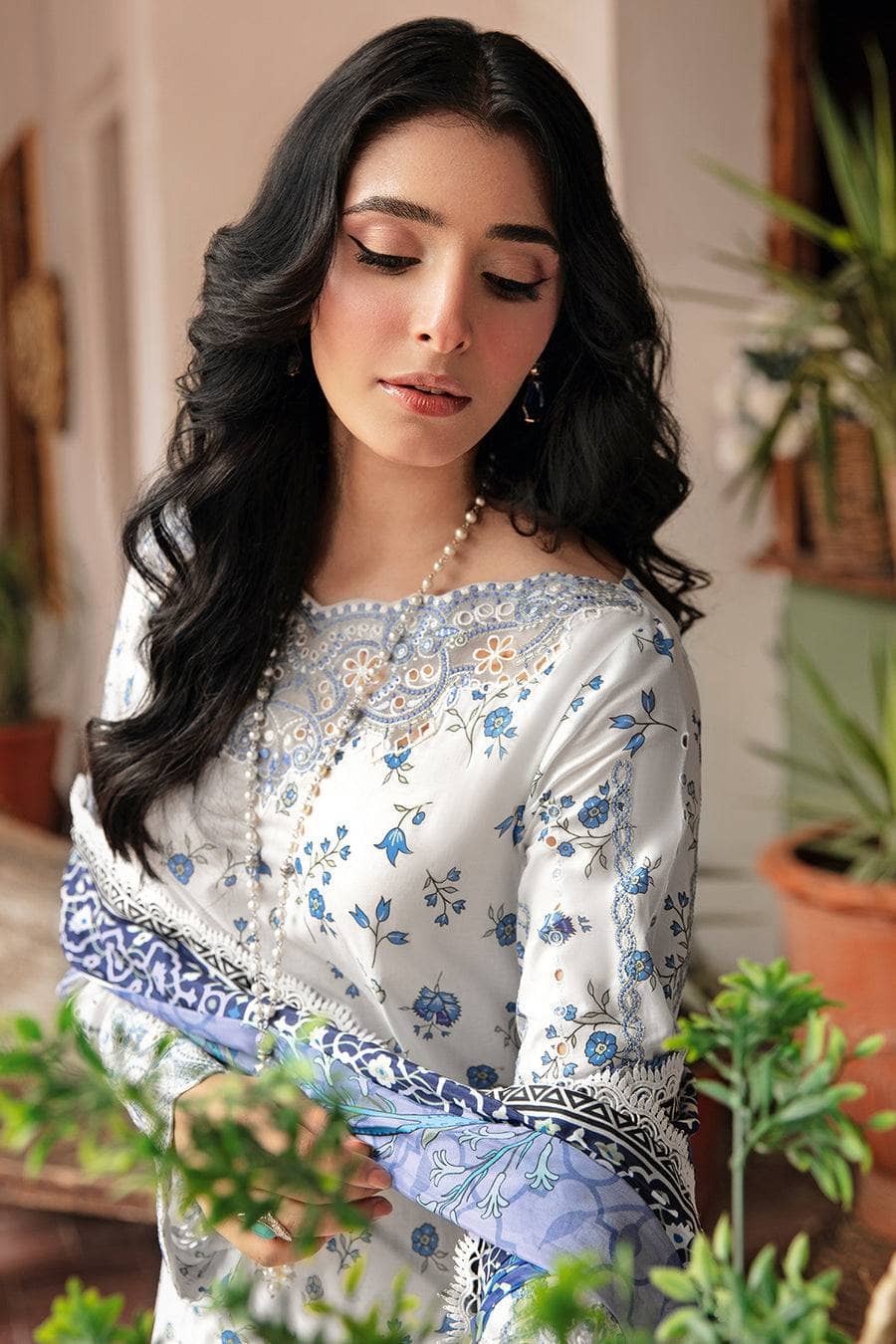 img_ramsha_rangrez_lawn_24_awwal_boutique