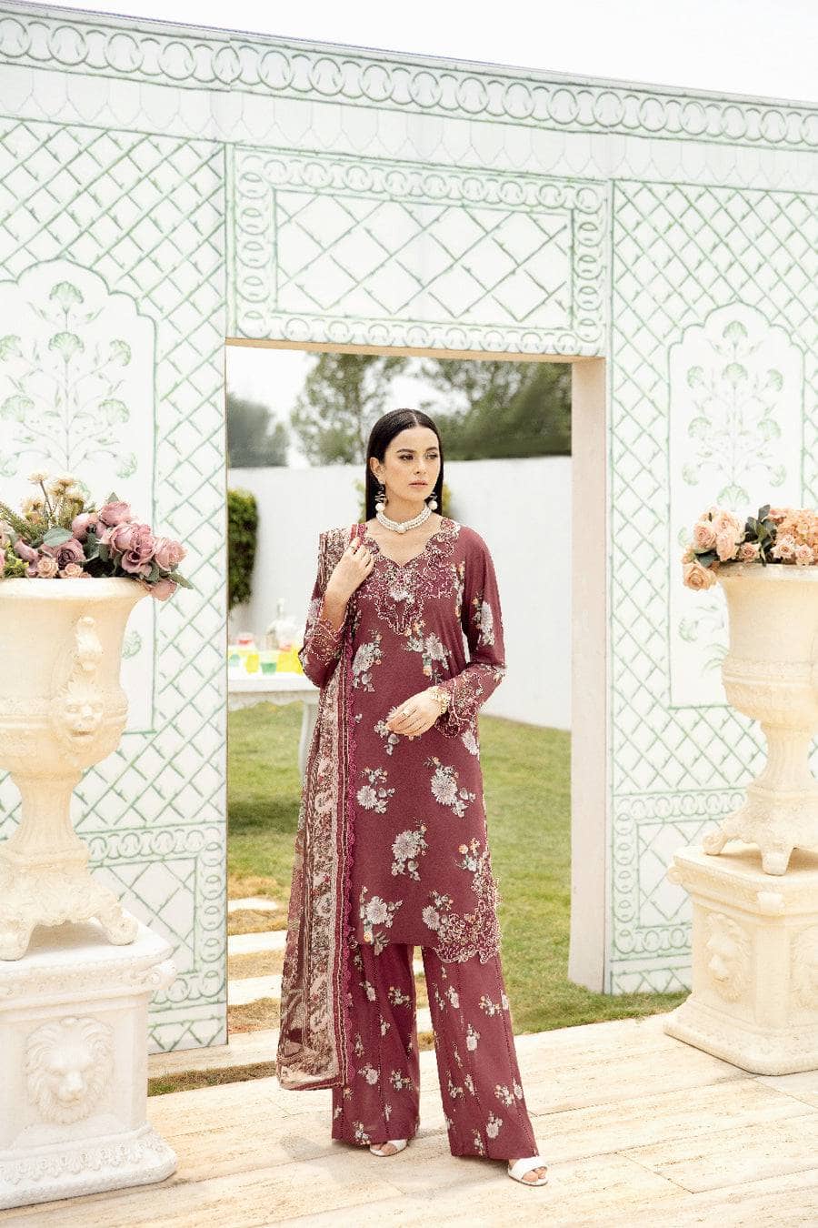 Ramsha Rangrez Lawn 25