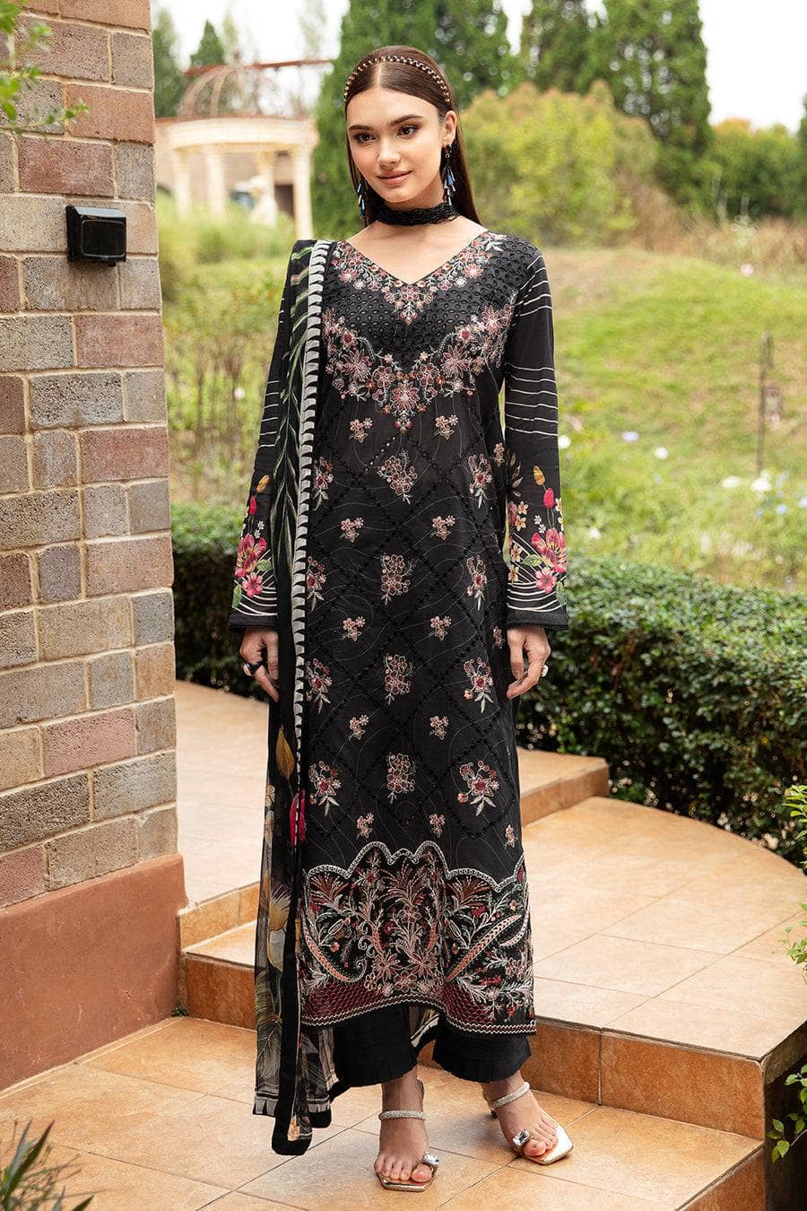 img_ramsha_lawn_awwal_boutique