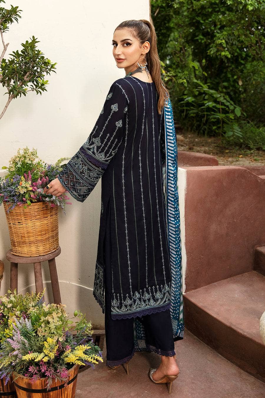 img_ramsha_riwayat_lawn_24_awwal_boutique
