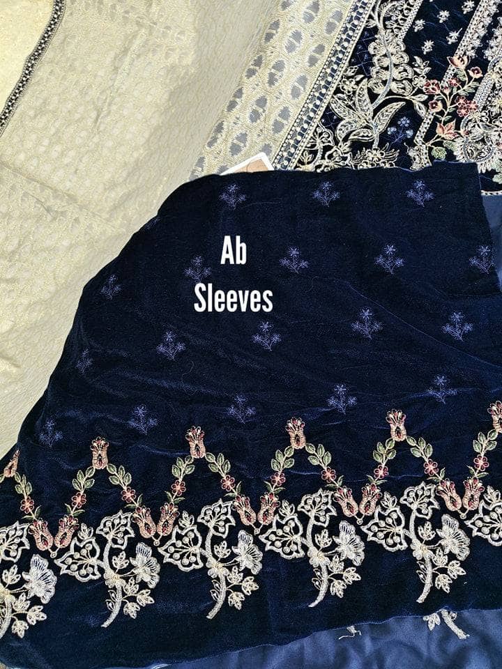 img_ramsha_velvet_awwal_boutique