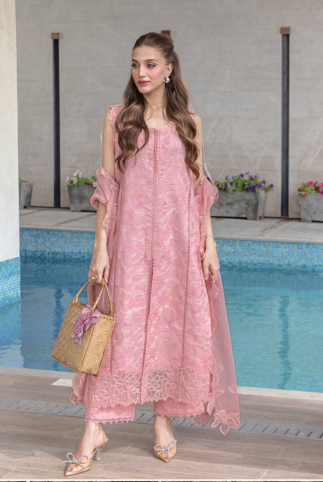 img_rang_rasiya_lifestyle_awwal_boutique