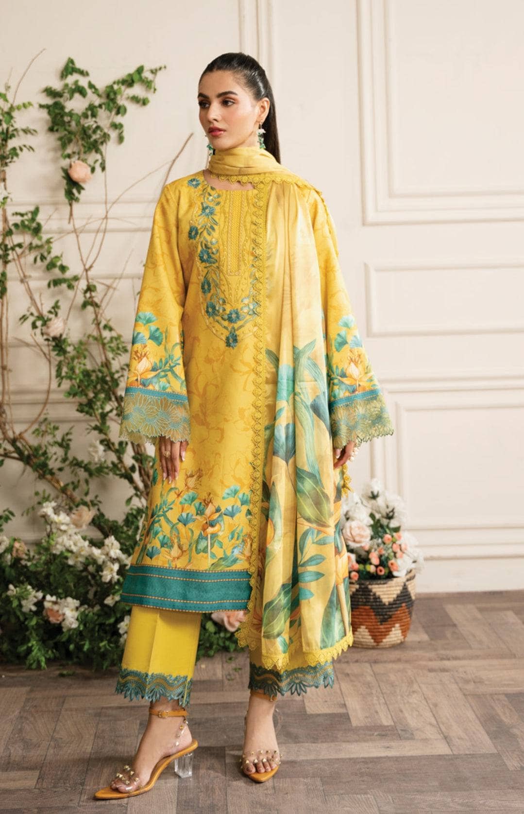 img_rang_rasiya_lawn_awwal_boutique