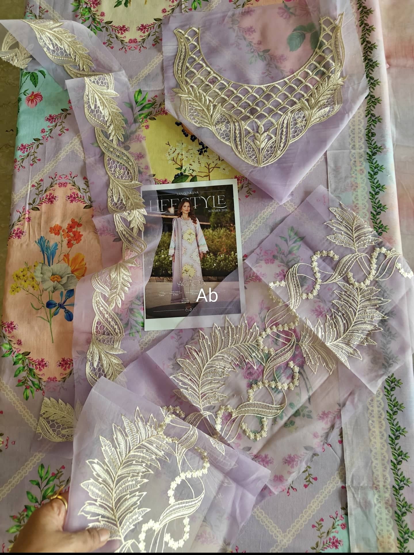 Open Pic/Rang Rasiya Lifestyle 26/Acacia/Whisper Lavender