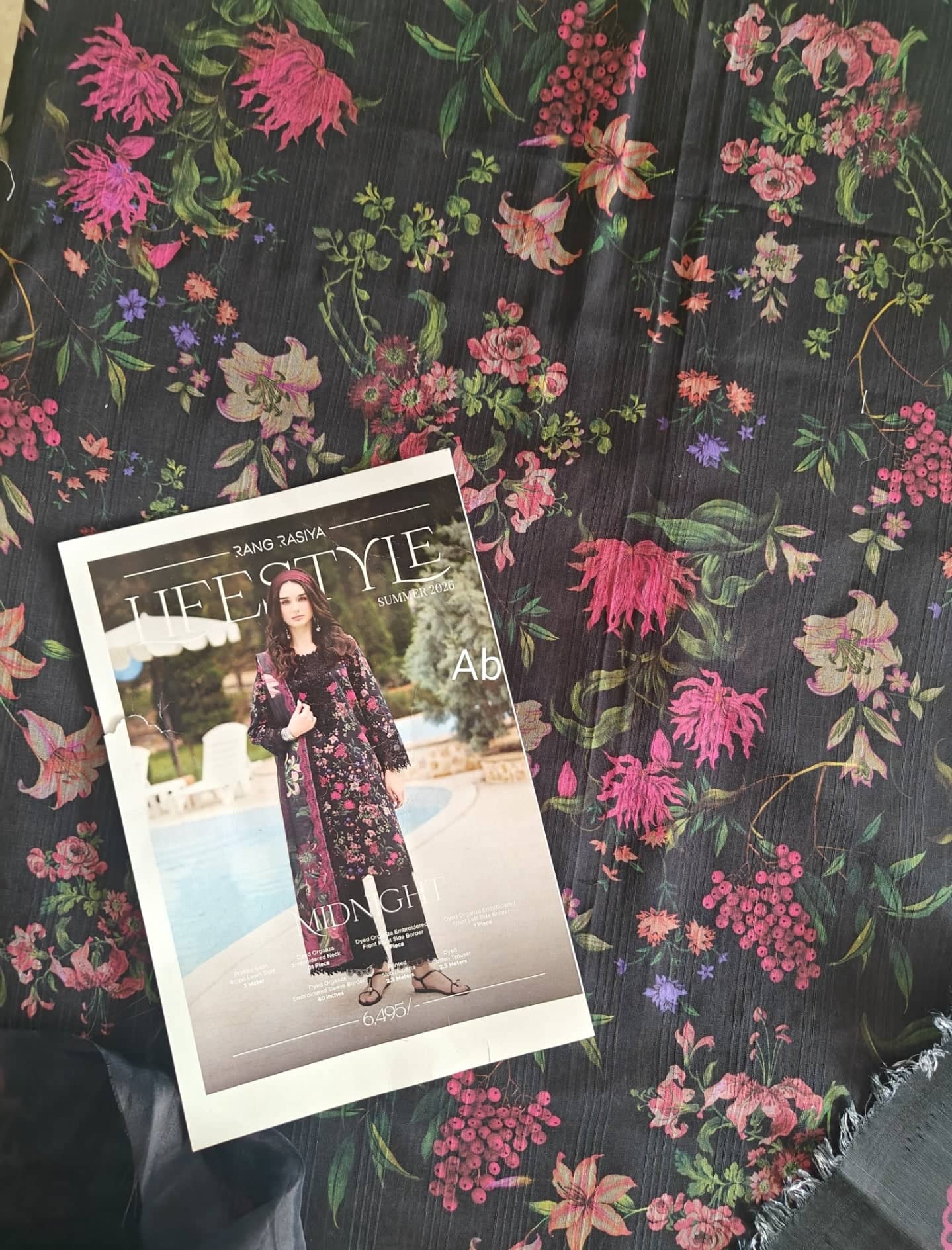 img_rang_rasiya_lifestyle_awwal_boutique
