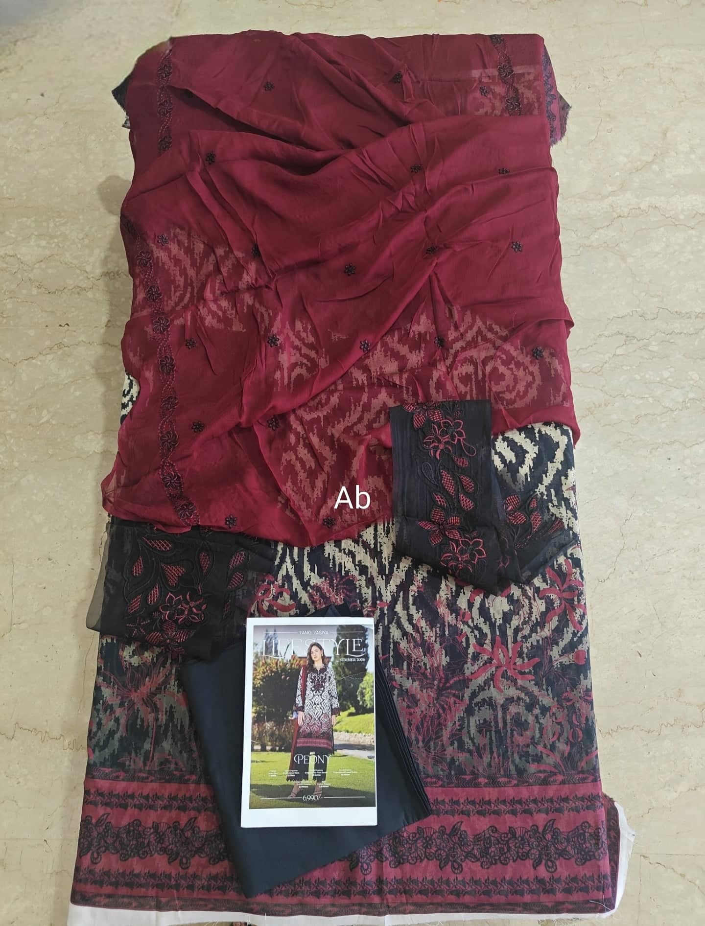 img_rang_rasiya_lifestyle_awwal_boutique