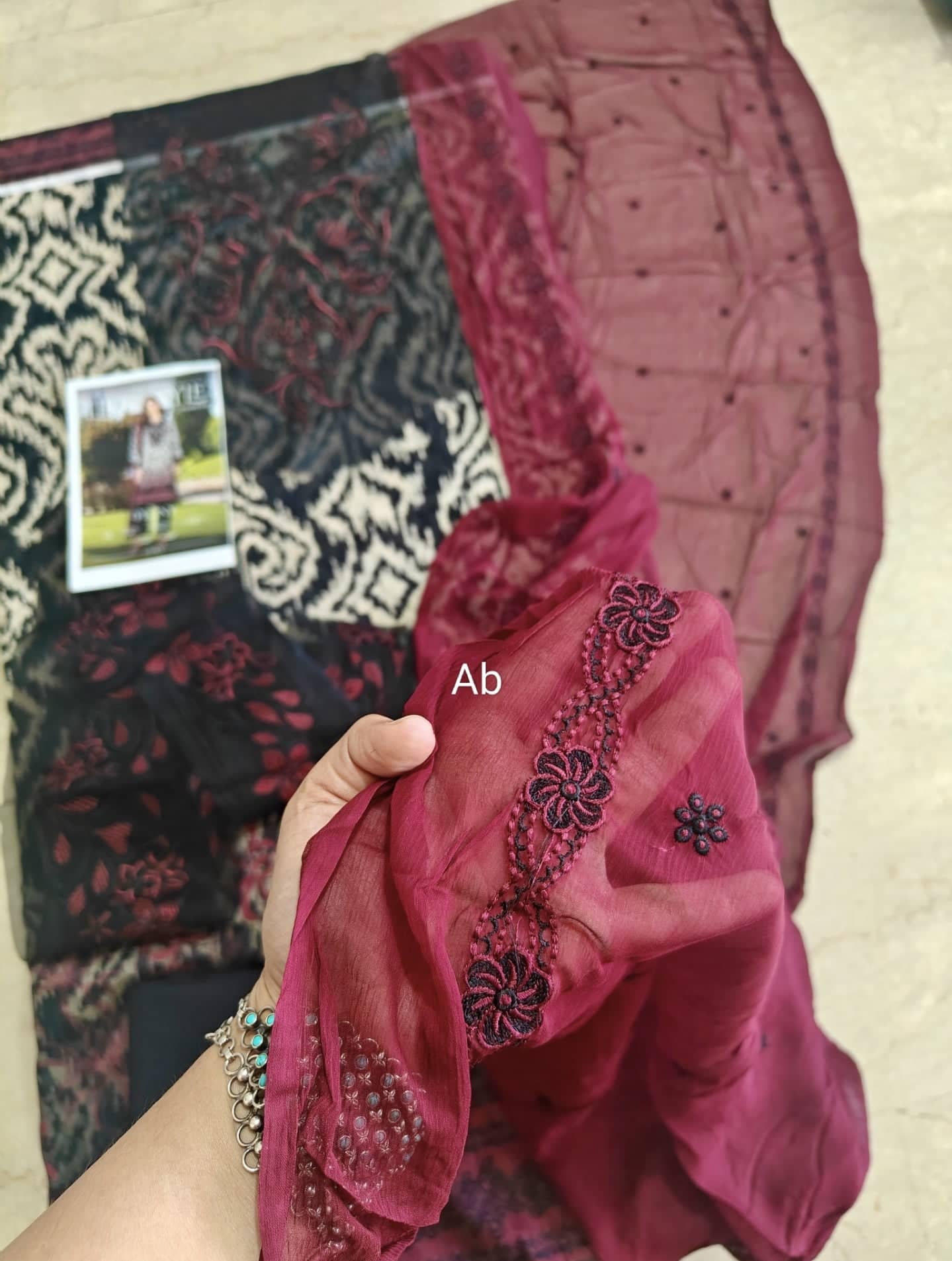 Open Pic/Rang Rasiya Lifestyle 26/Peony/Smoked Black