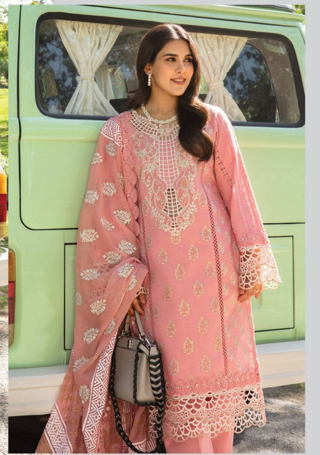 img_rang_rasiya_lawn_carnation_24_awwal_boutique