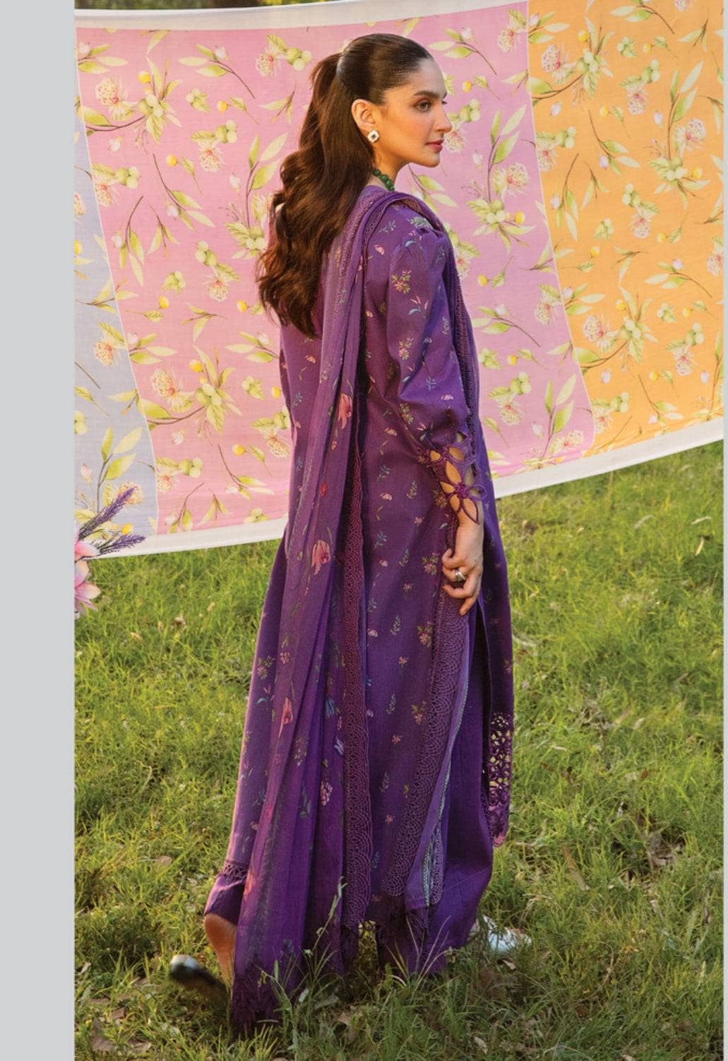 img_rang_rasiya_lawn_carnation_24_awwal_boutique