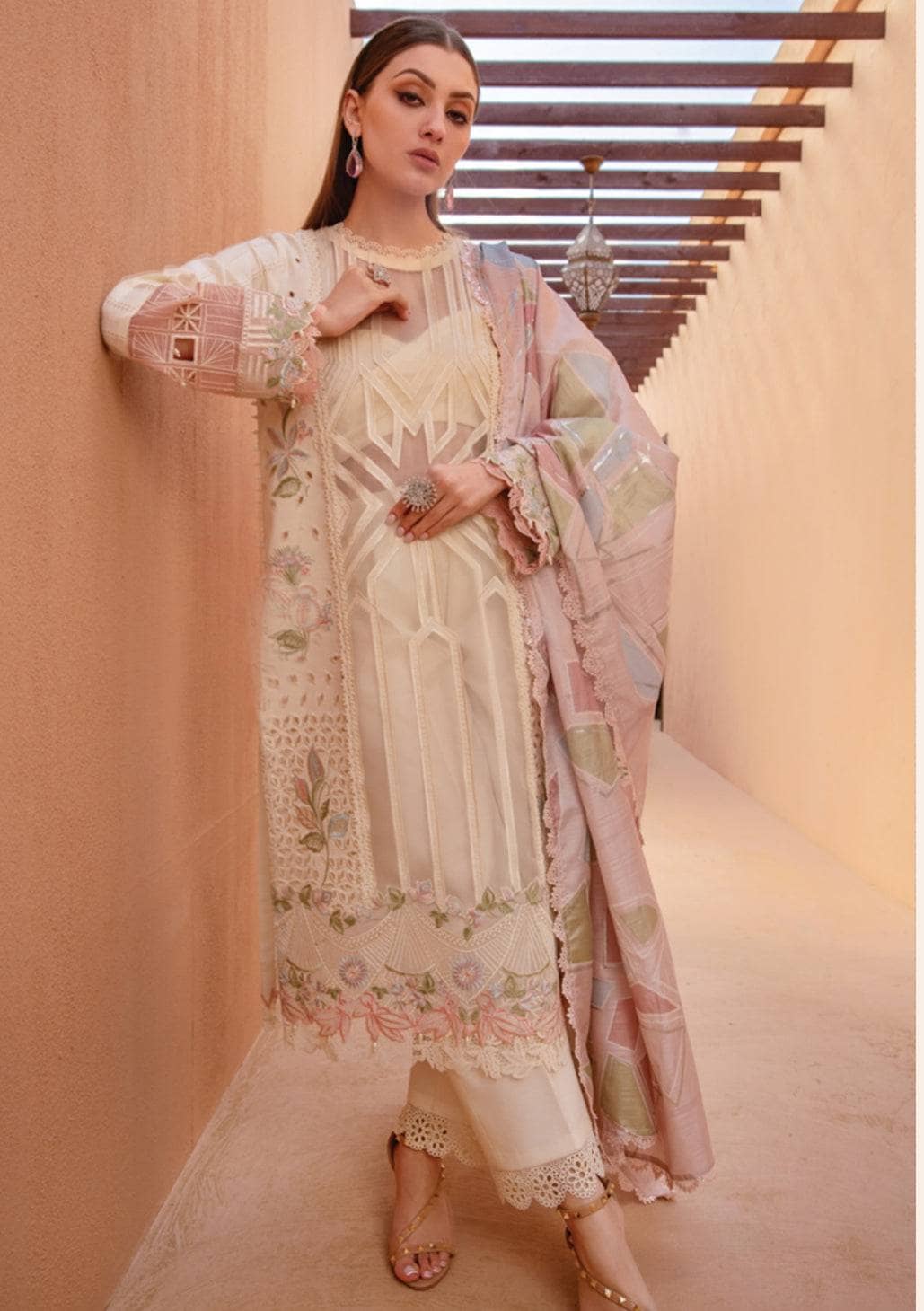 img_rang_rasiya_premium_lawn_24_awwal_boutique