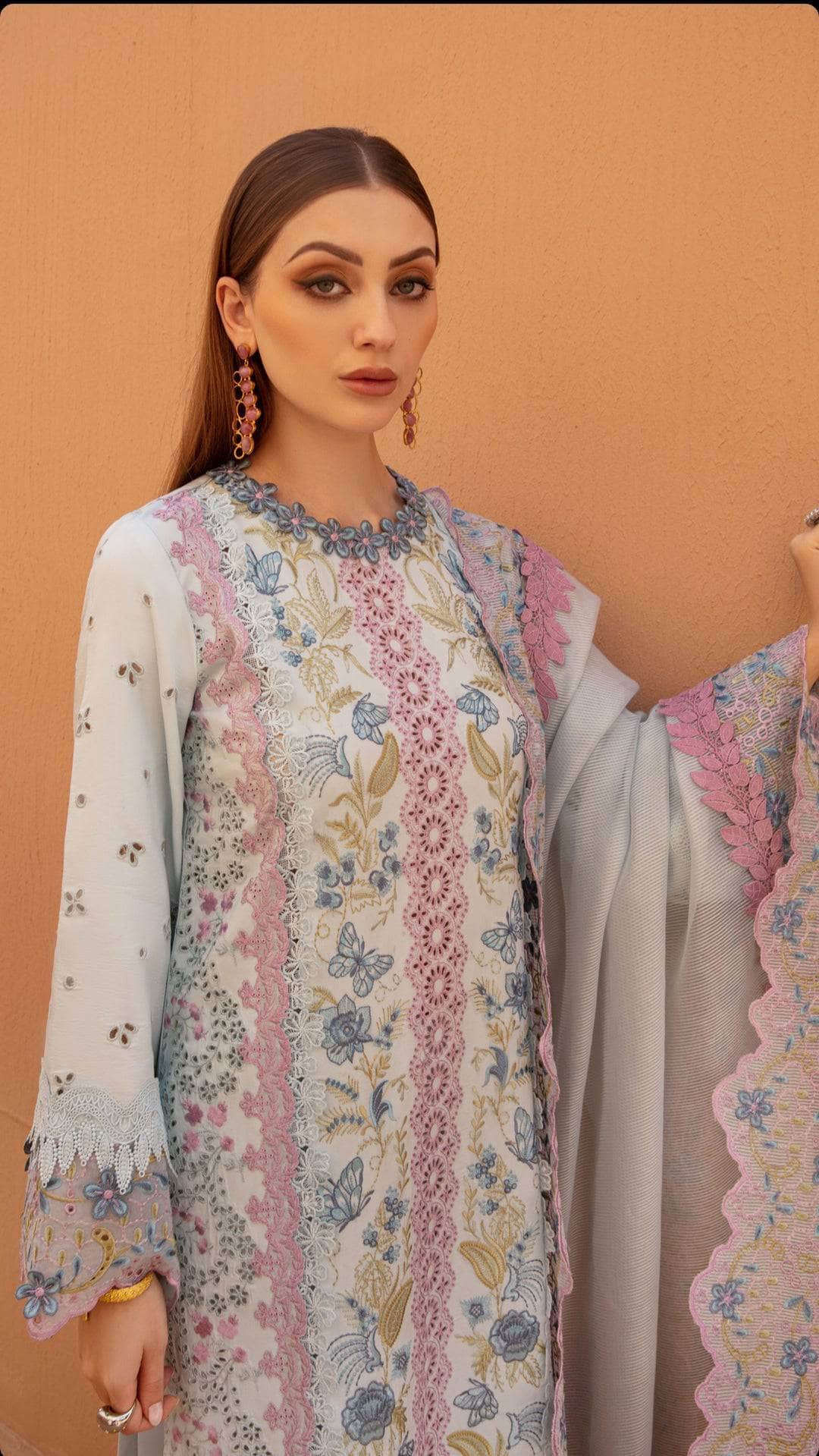 img_rang_rasiya_premium_lawn_24_awwal_boutique