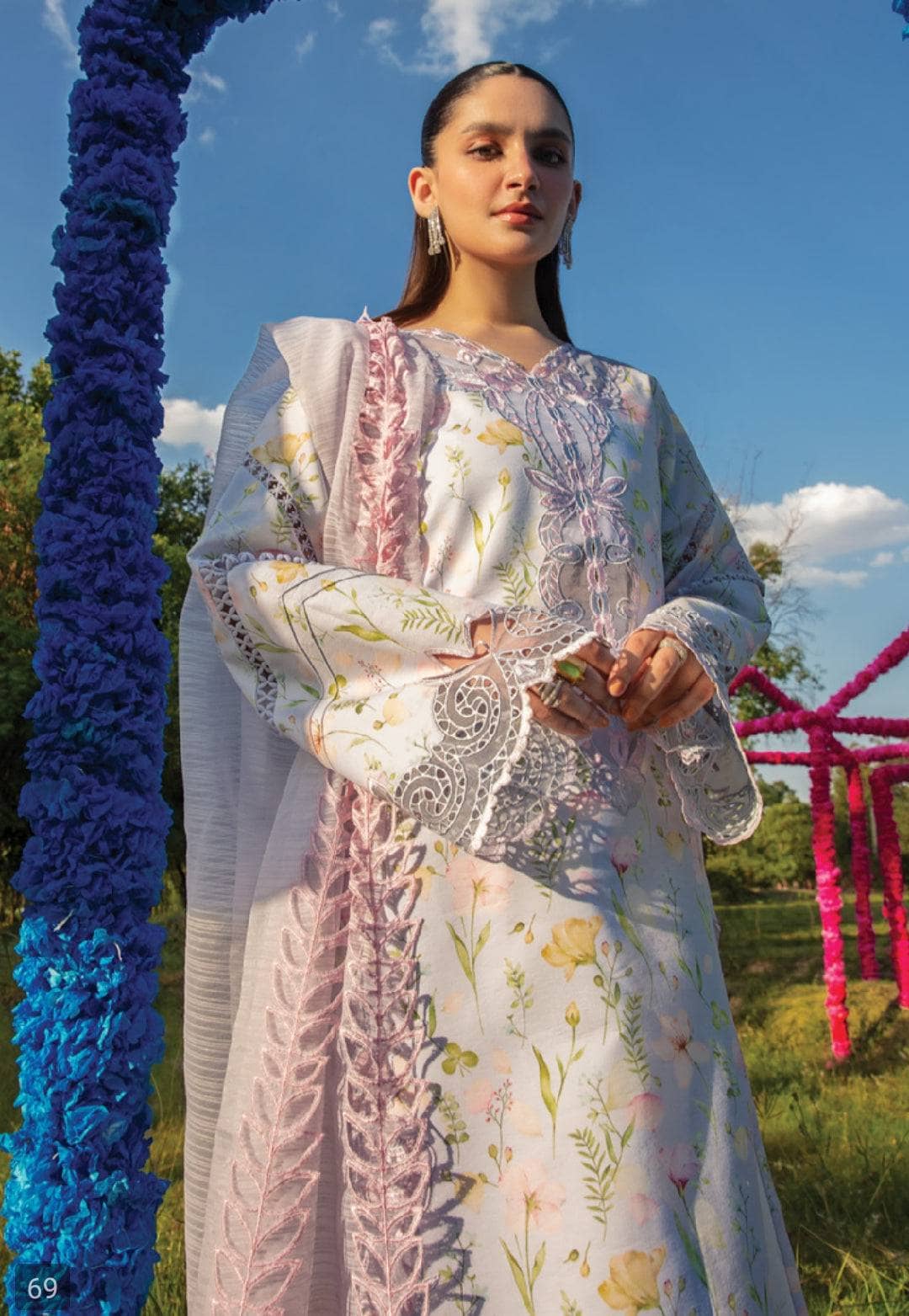 img_rang_rasiya_lawn_carnation_24_awwal_boutique