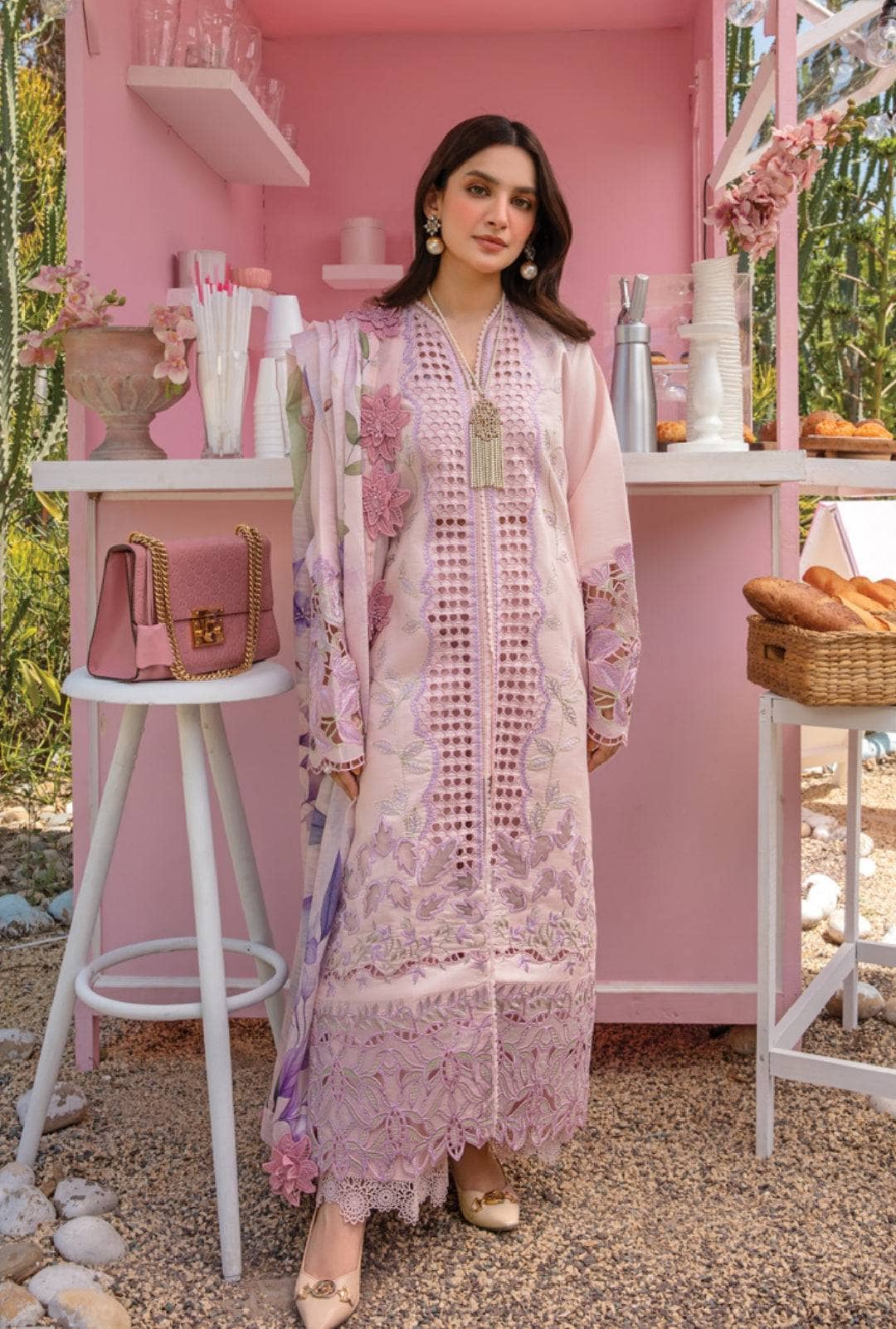 img_rang_rasiya_lawn_carnation_24_awwal_boutique