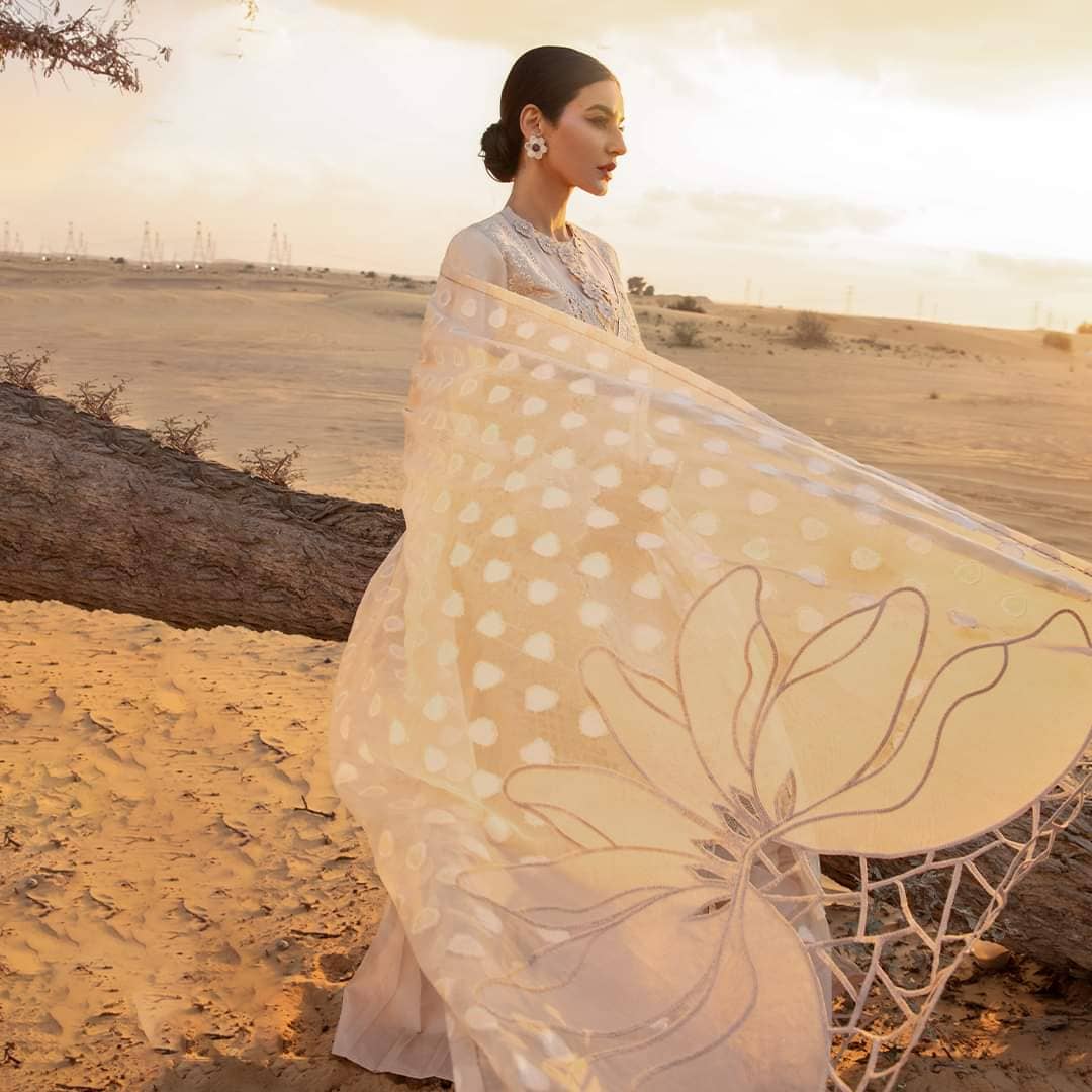 img_rang_rasiya_premium_lawn_24_awwal_boutique