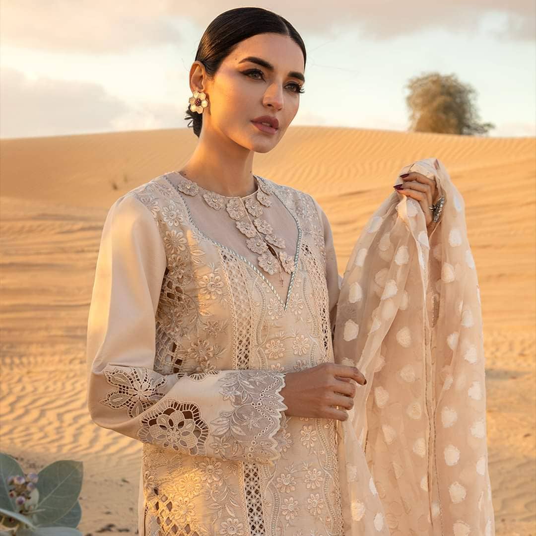 img_rang_rasiya_premium_lawn_24_awwal_boutique