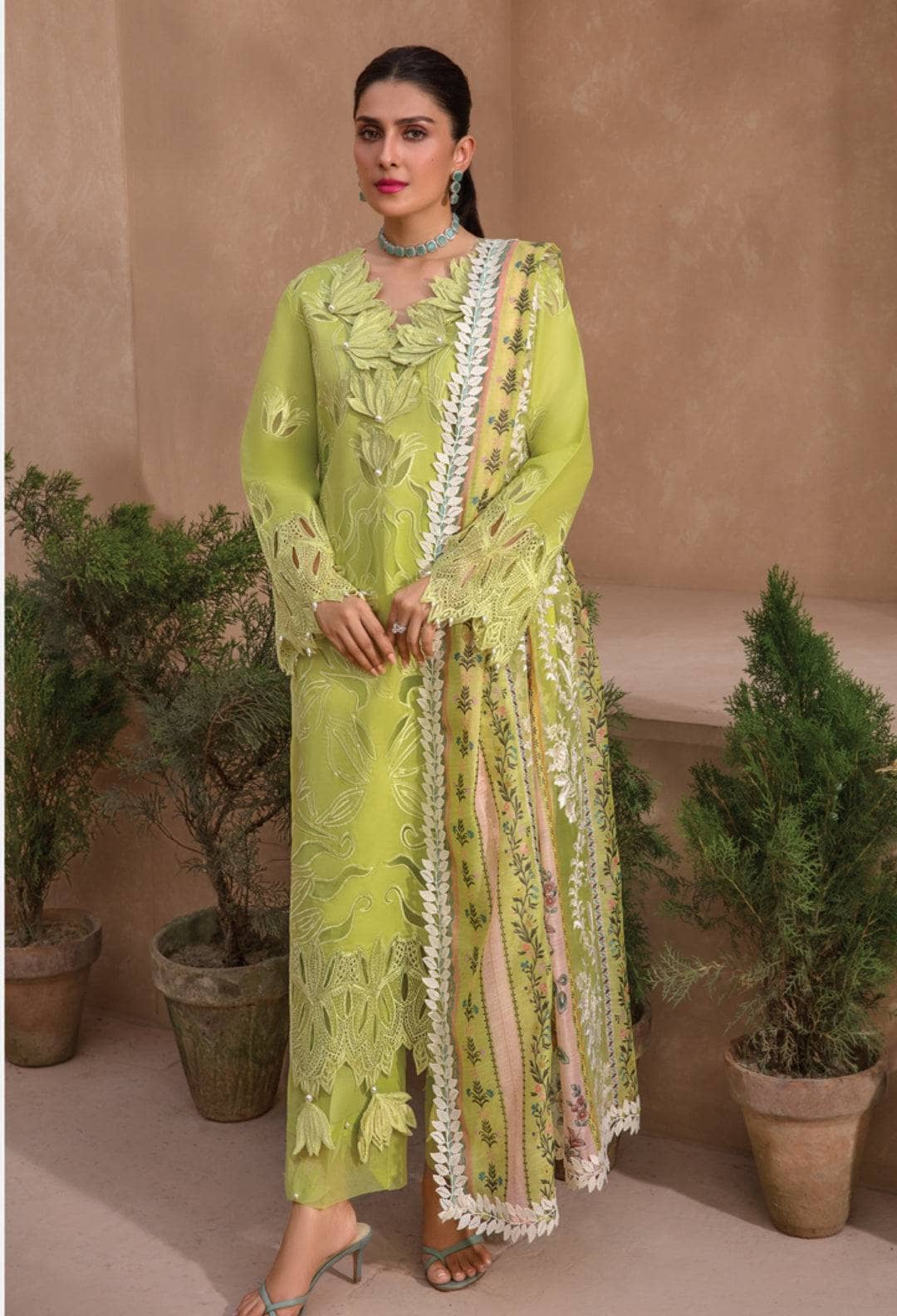 img_rang_rasiya_eid_collection_awwal_boutique