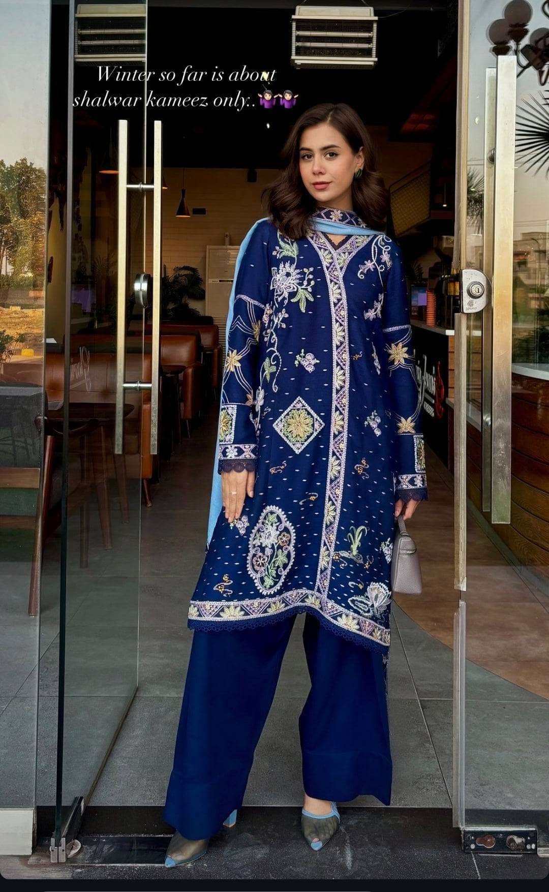 img_spotted_in_republic_womens_wear_awwal_boutique