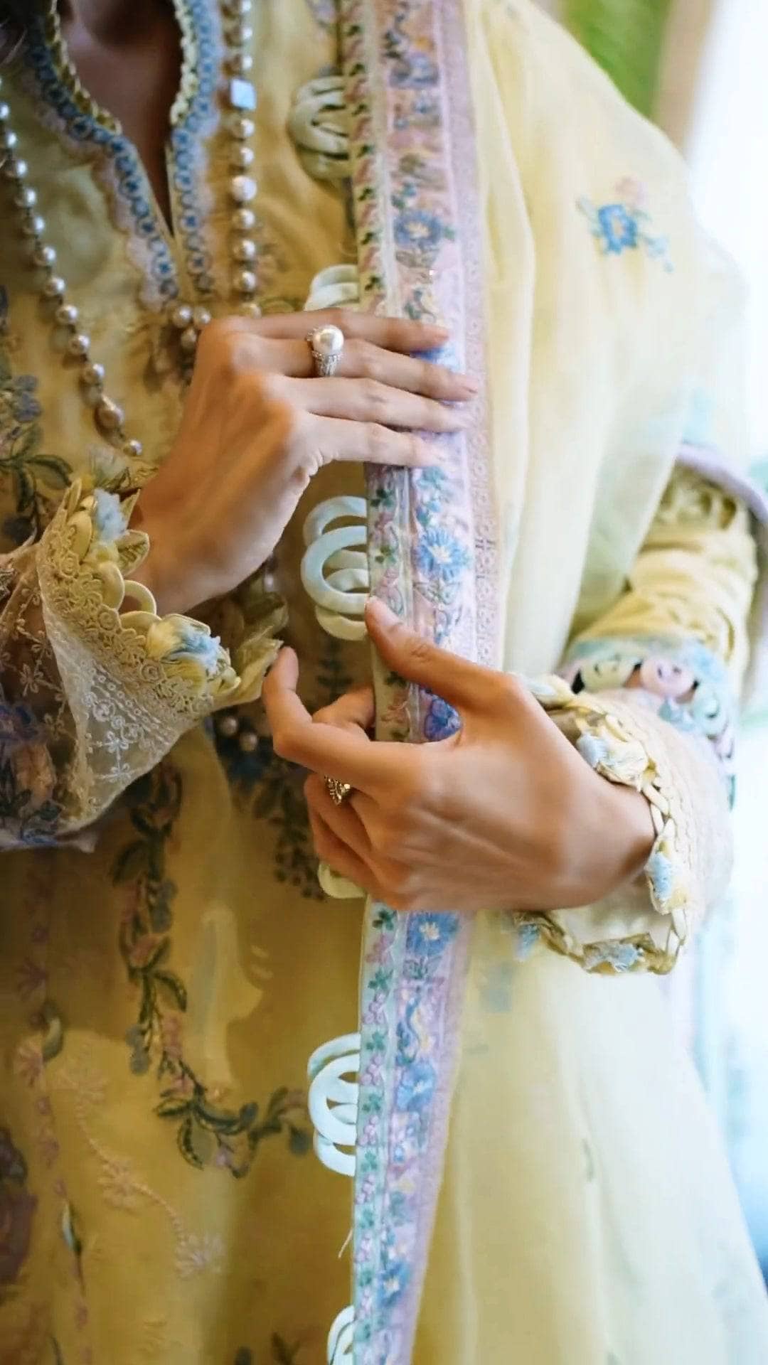Spotted in Republic Womenswear Lawn/Sylvie (D7-B)