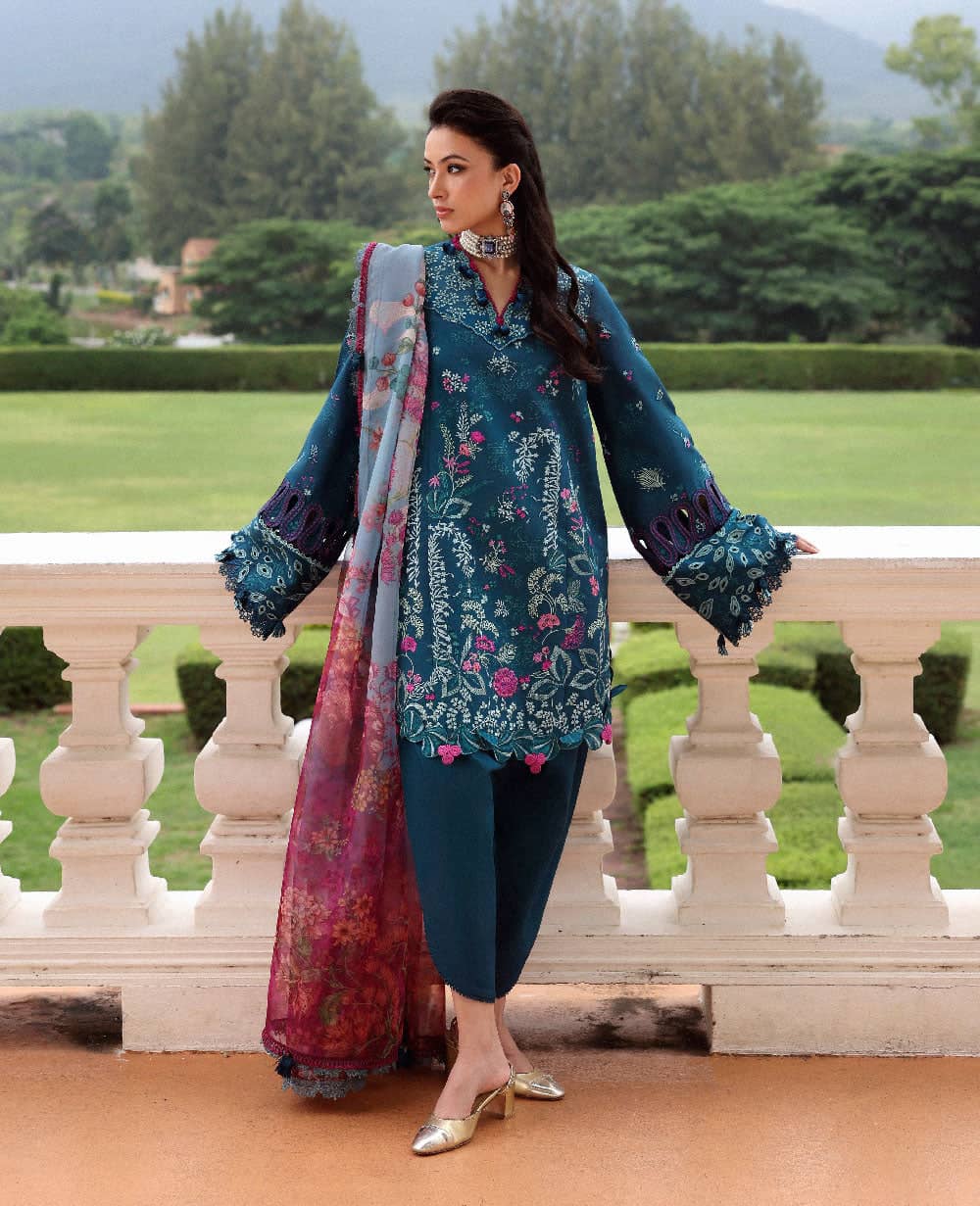 img_republic_womens_wear_lilas_lawn_awwal_boutique