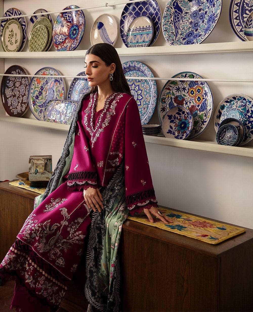 Republic Womenswear Lawn Pakistani Suit Republic Womenswear Winter 24/D3 (Nara)