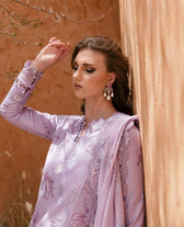 img_republic_womenswear_lawn_23_awwal_boutique
