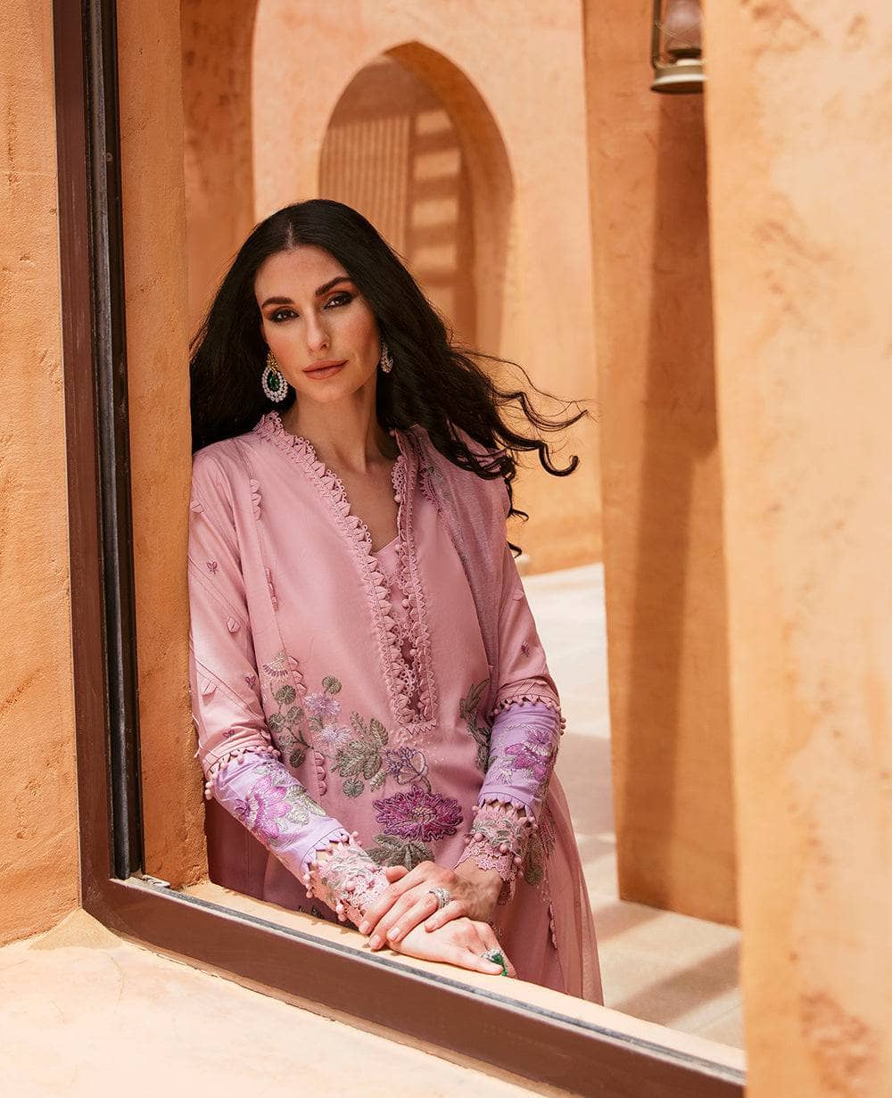 img_republic_womenswear_lawn_23_awwal_boutique