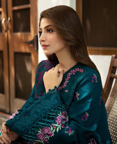 Republic Womenswear Winter Pakistani Suits Republic Womenswear Winter 24/D11 (Omari)