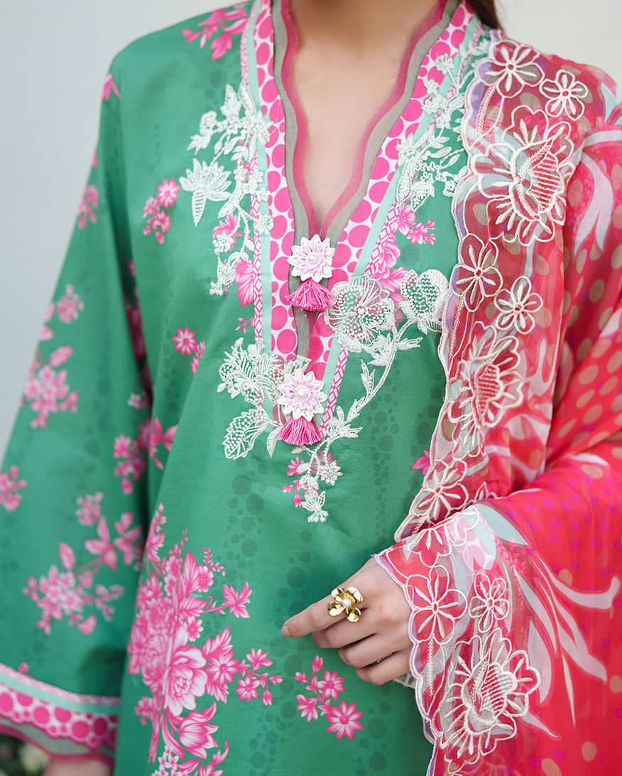 Roheenaz Whispered Floral/Rose Mist/Green