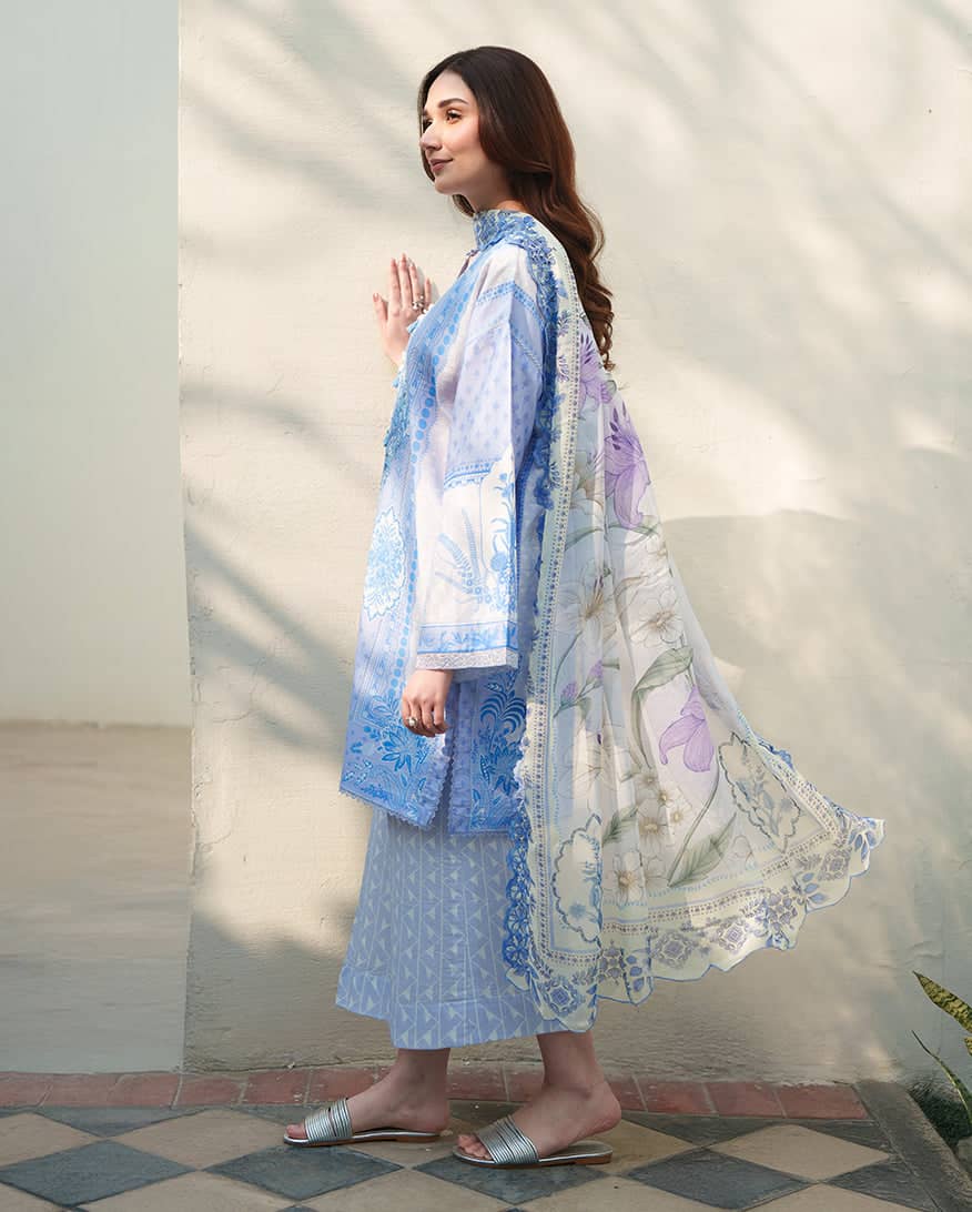 Roheenaz Whispered Florals/Quiet Meadow/Blue